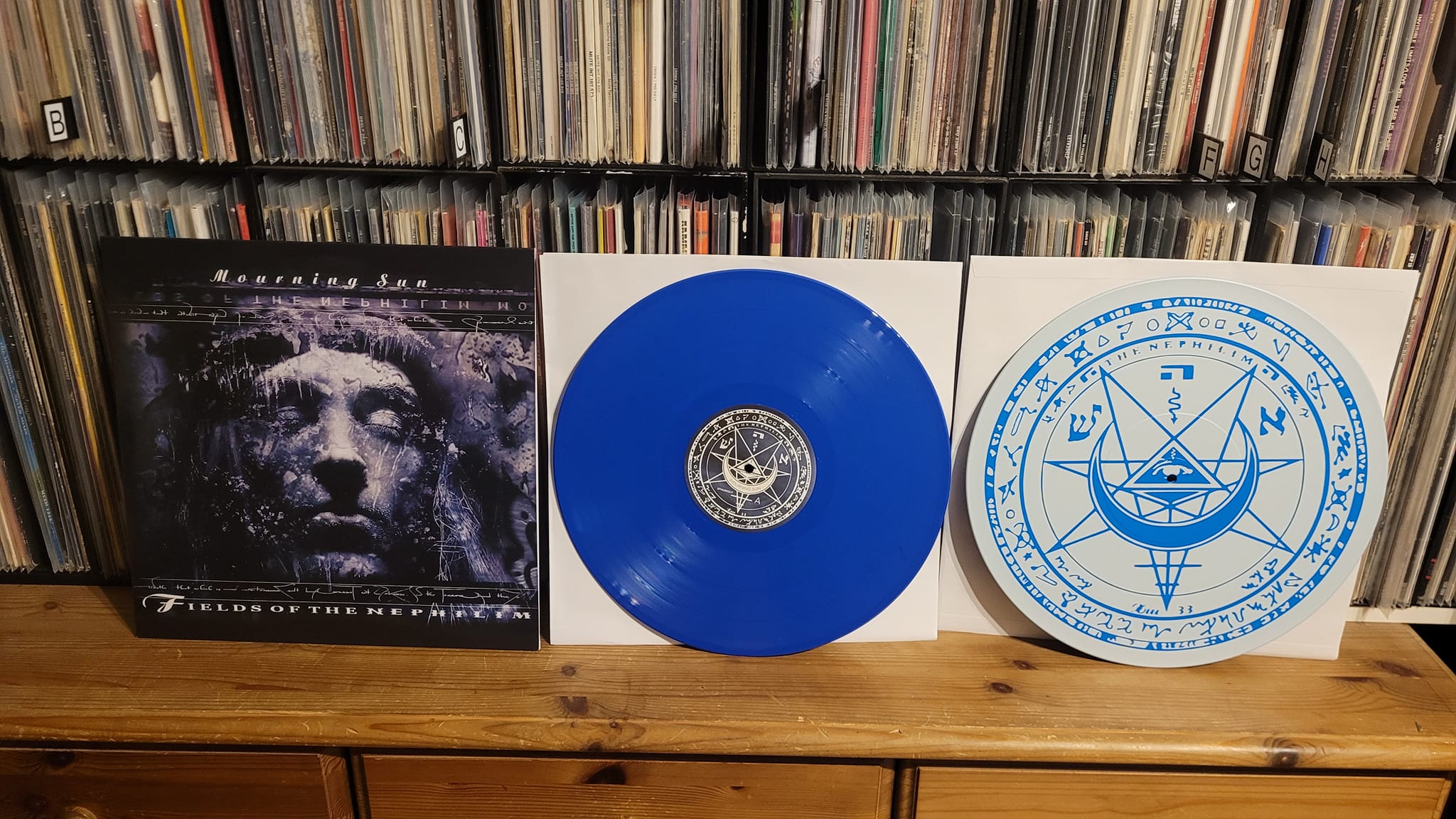 What a brilliant Unofficial Relase . Fields of the Nephilim 