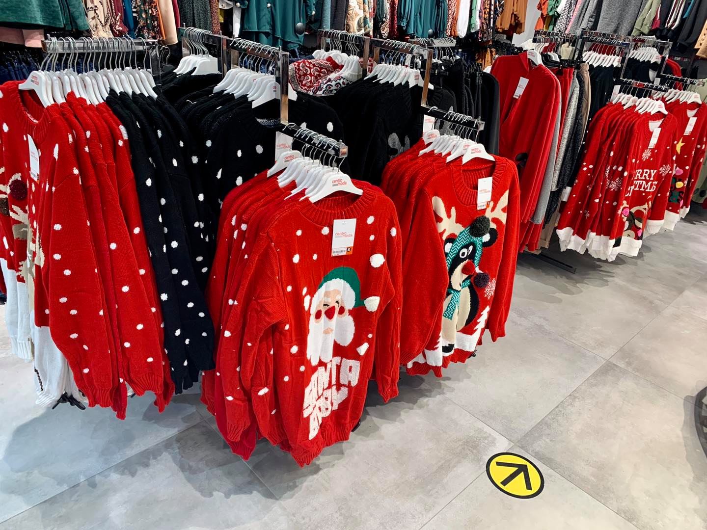Centro Moda - Christmas jumpers are NOW in stock 🎄🎅🏻🤶 Get... | Facebook