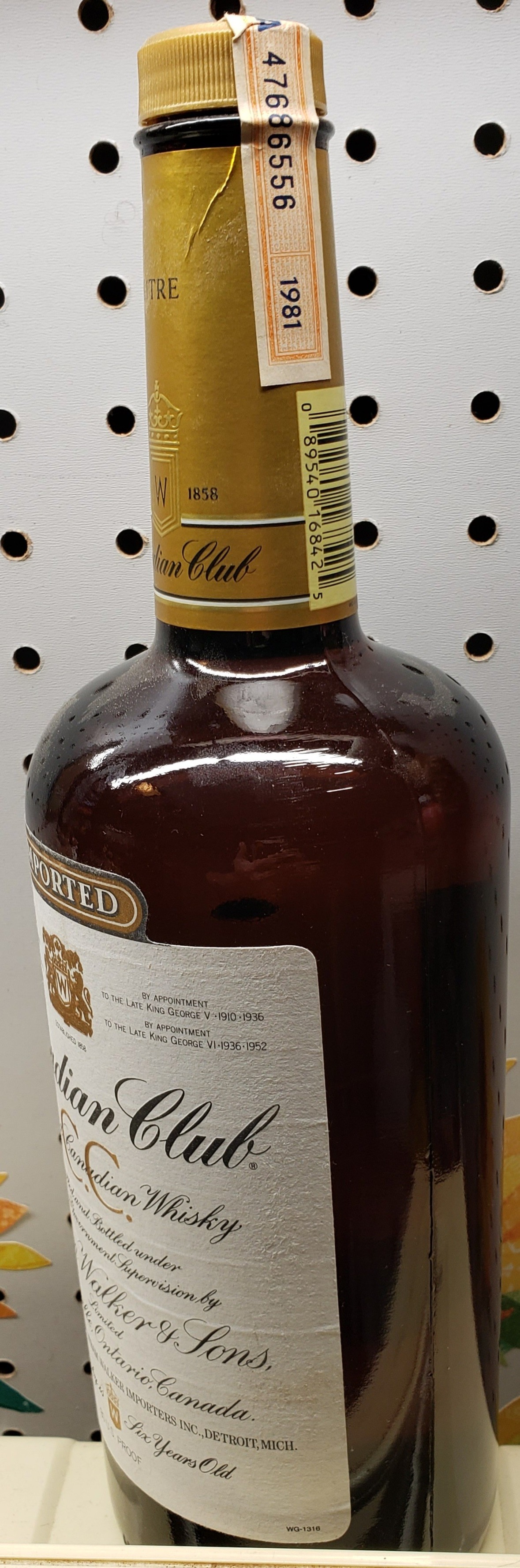 What is the value of a sealed 1971 Canadian Club whiskey bottle?