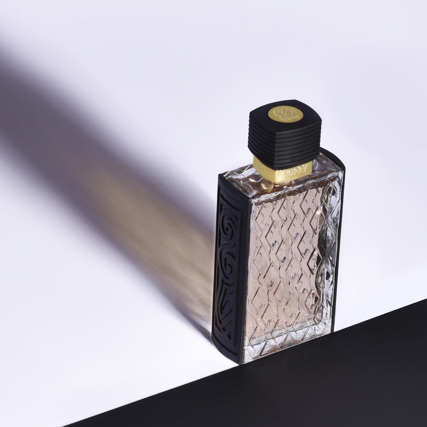 درعه Deraah بين يديك رائحة لا تتكرر عطر ويتي Facebook