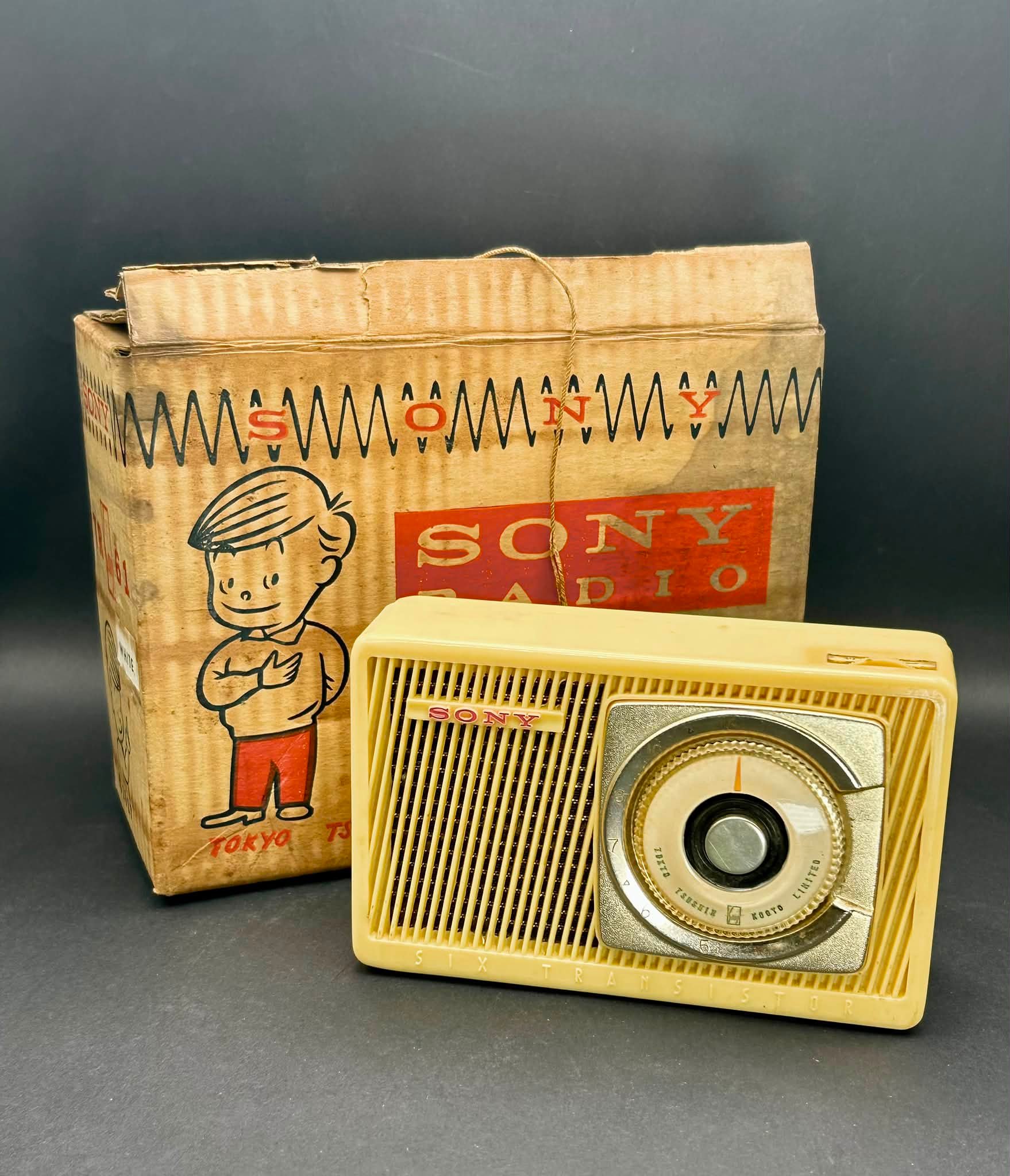 Vintage 1957 Sony TR-61 six transistor radio with original box and