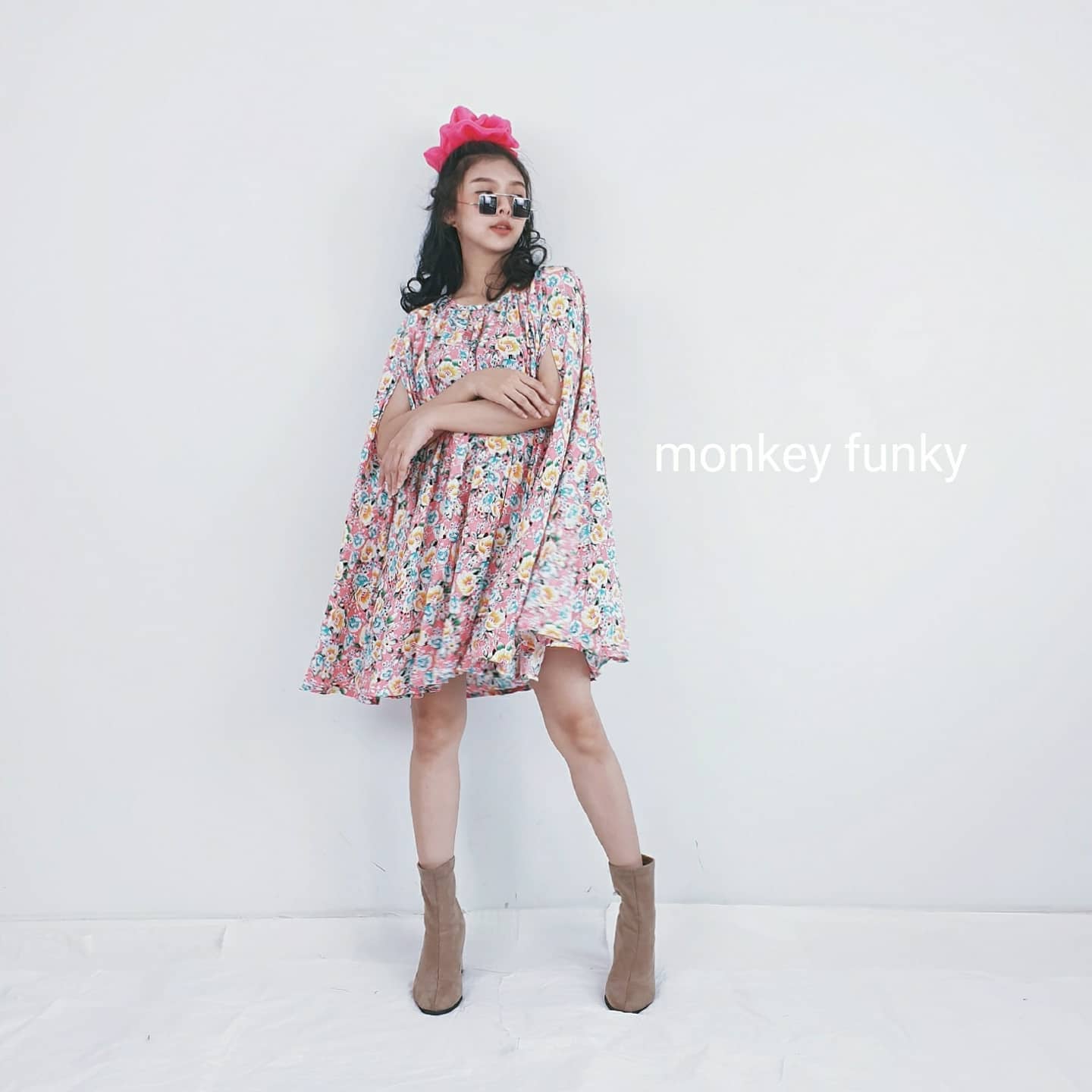 Monkey Funky - #เลื่อนซ้ายดูรูปเพิ่มเติม ตู้หูววววววว 😄😄😄... | Facebook