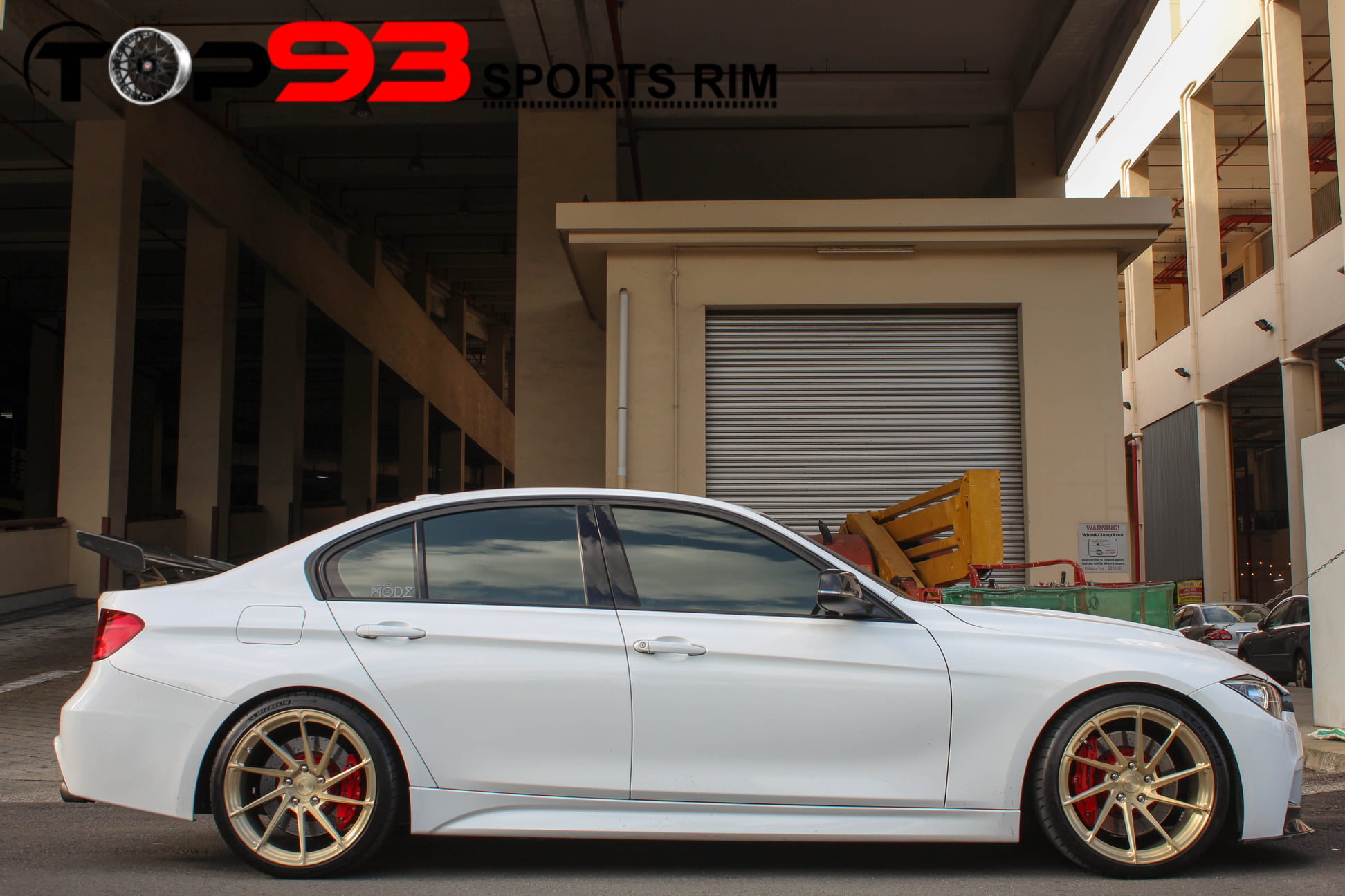 Top93 - BMW F30 running 19 inch BC Forged EH171 finished in ROYAL 