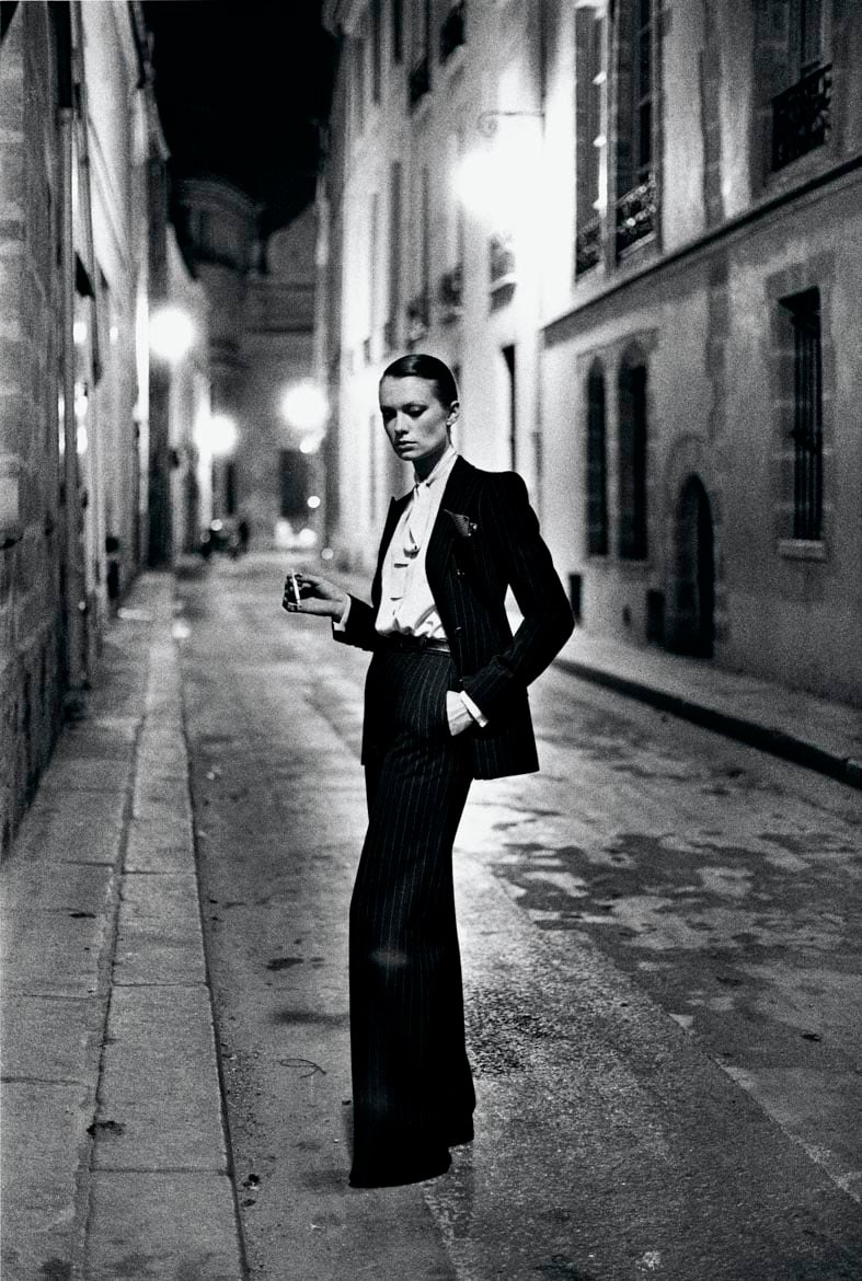 Summer skin. The avant-garde archives of Paco Rabanne and
