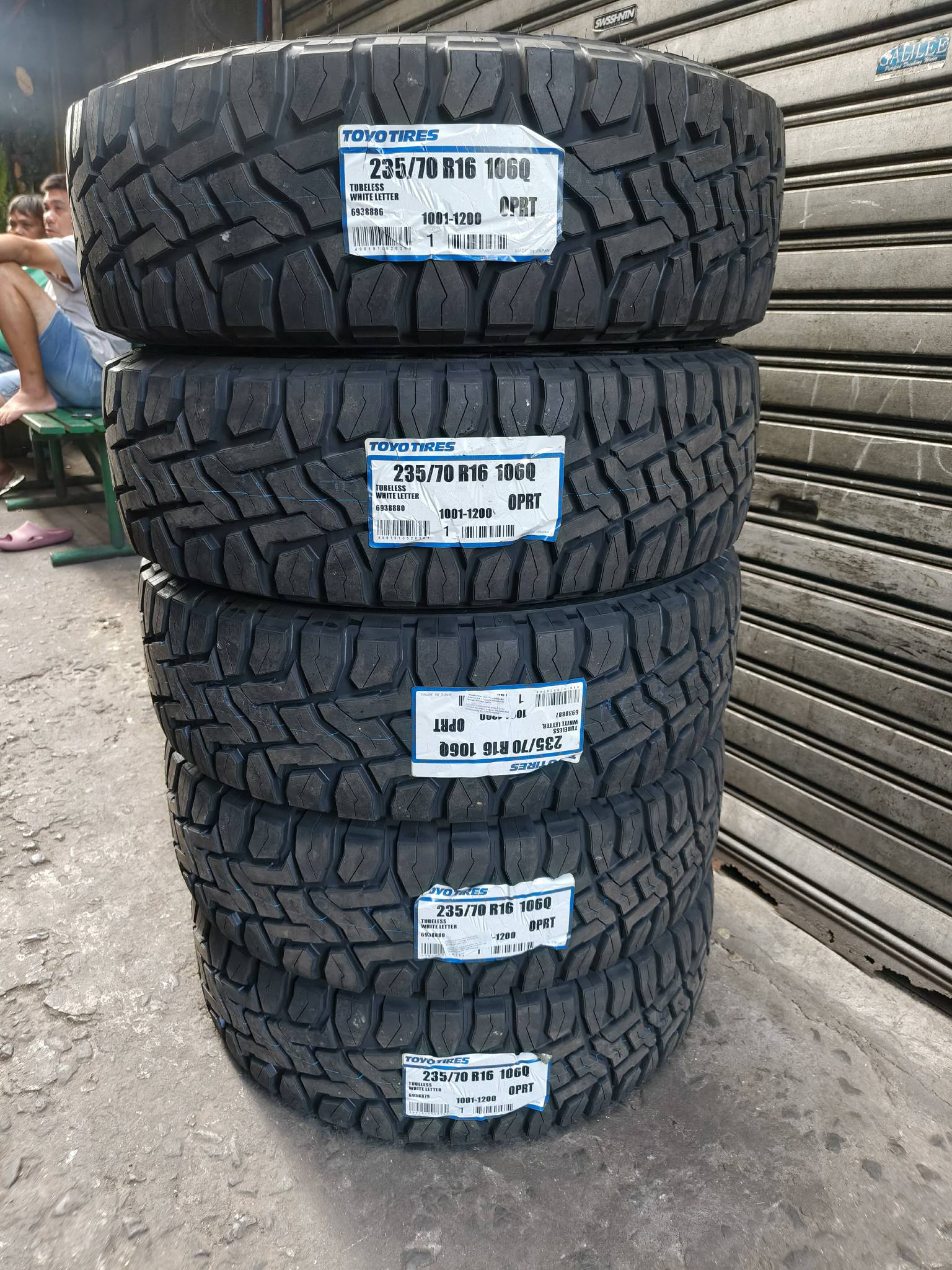 ?For Sale‼️ Brand New 235/70r16 Toyo Tires Open Country R/T 
