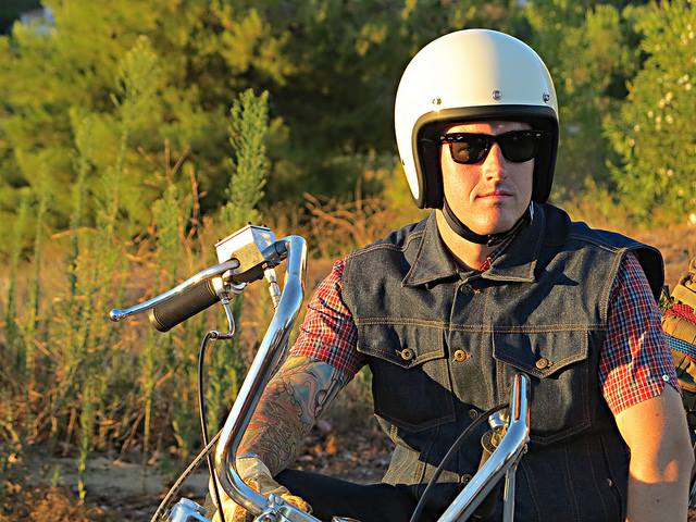bell custom 500 helmet matte black Powersports Apex Gloss Flake Medium : Automotive giving it a smaller look with the same throwback style Bell Custom 500 Parlor Helmet