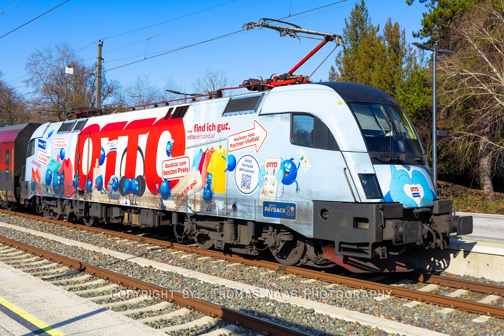 Siemens ES64U2 and ES64U4 locomotives