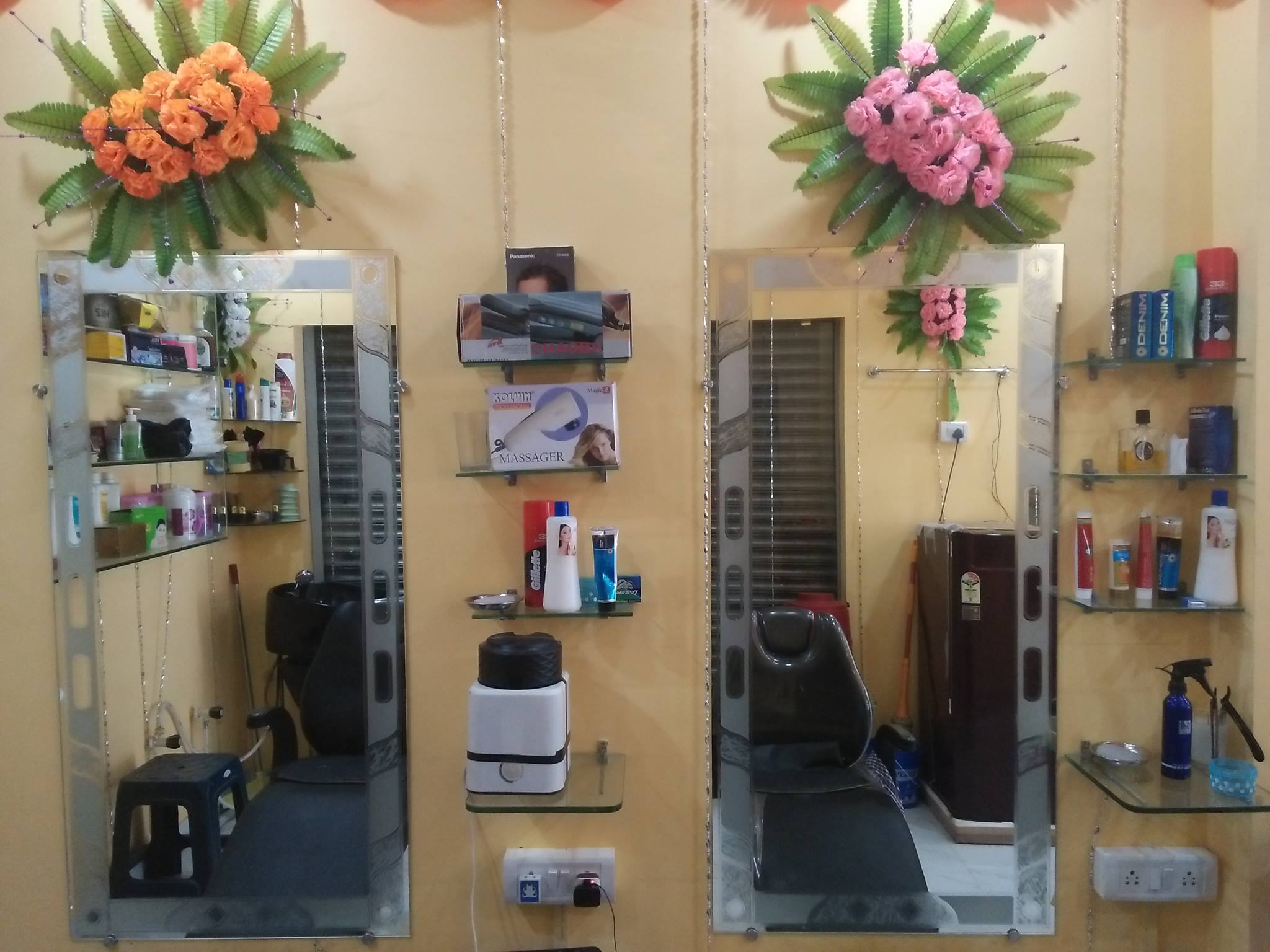 One+ Gent's Parlor Madhubani | Madhubani