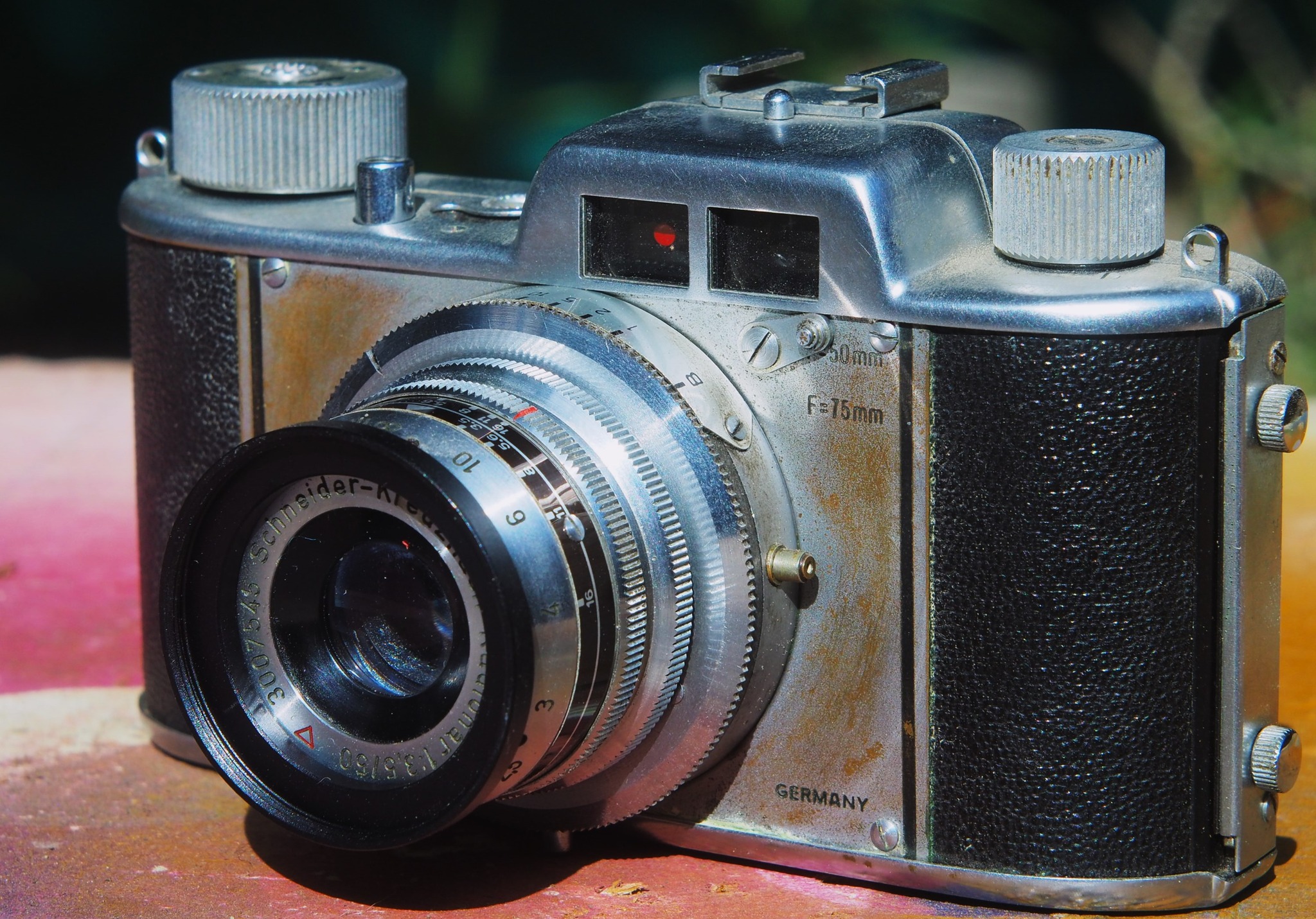 Schneider-Kreuznach Radionar 5 cm f/2.9 vintage lens