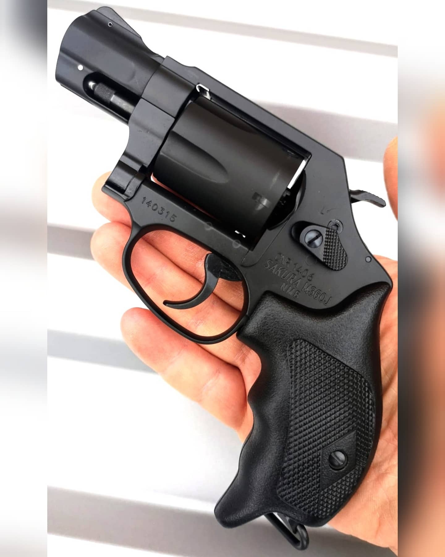 S&W M360J 
