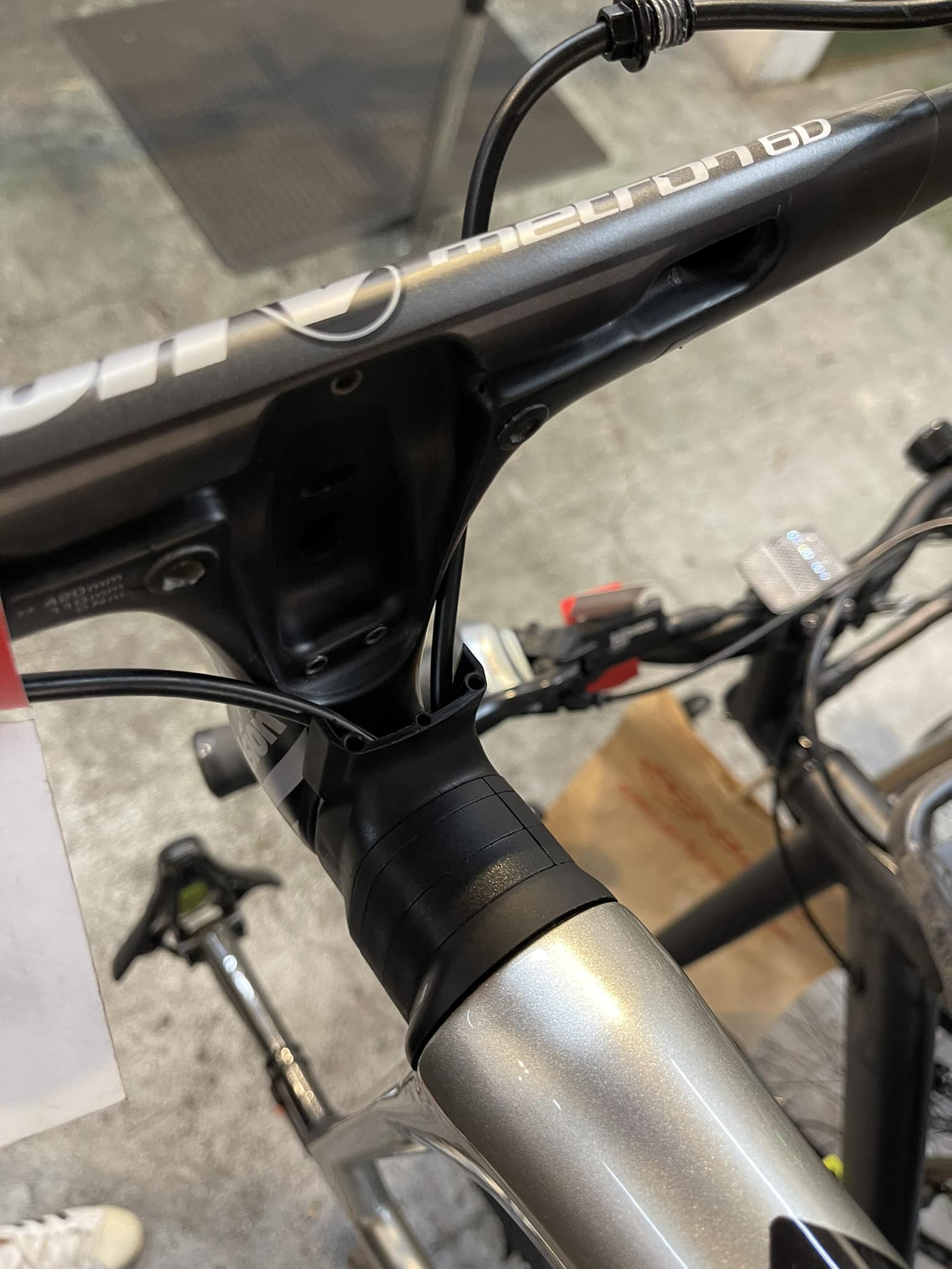 What parts are needed to seamlessly connect a Metron 6d handlebar 