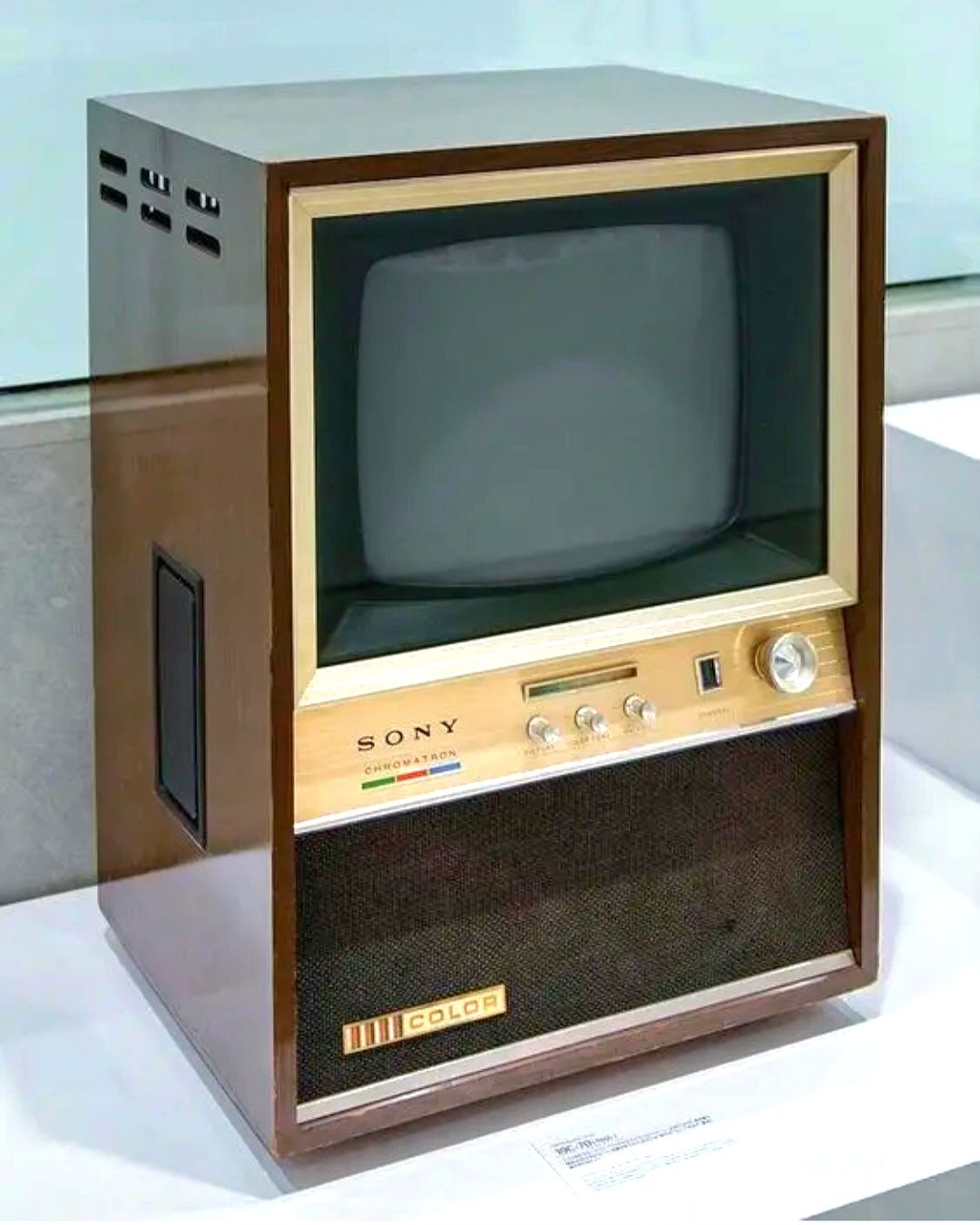 Sony's first fully transistorized TV