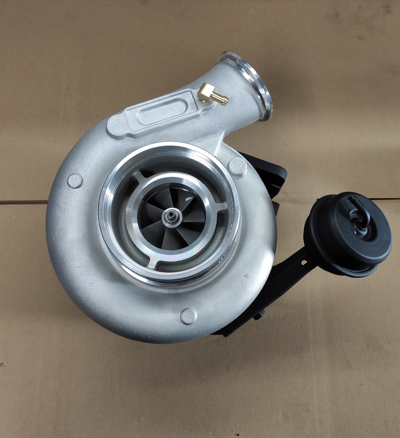 Fondina turbocompressore HX35W T4 6 cm a scorrimento singolo banda V