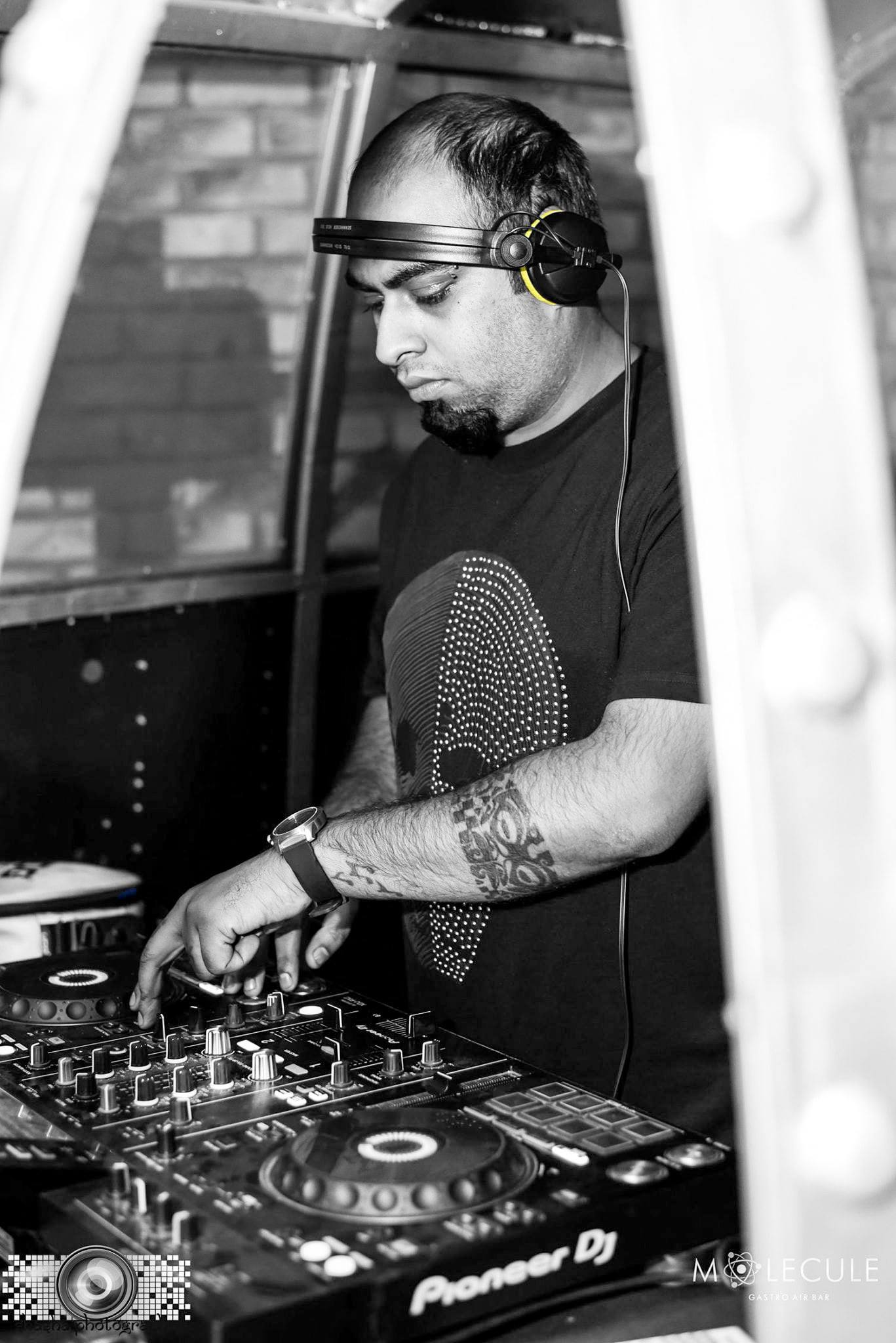 DJ NIK