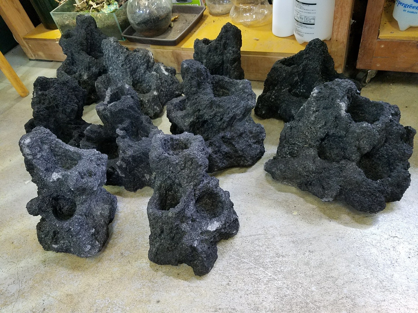 ADA「アクアデザインアマノ」から人気のレイアウト素材「雲山石」ML 