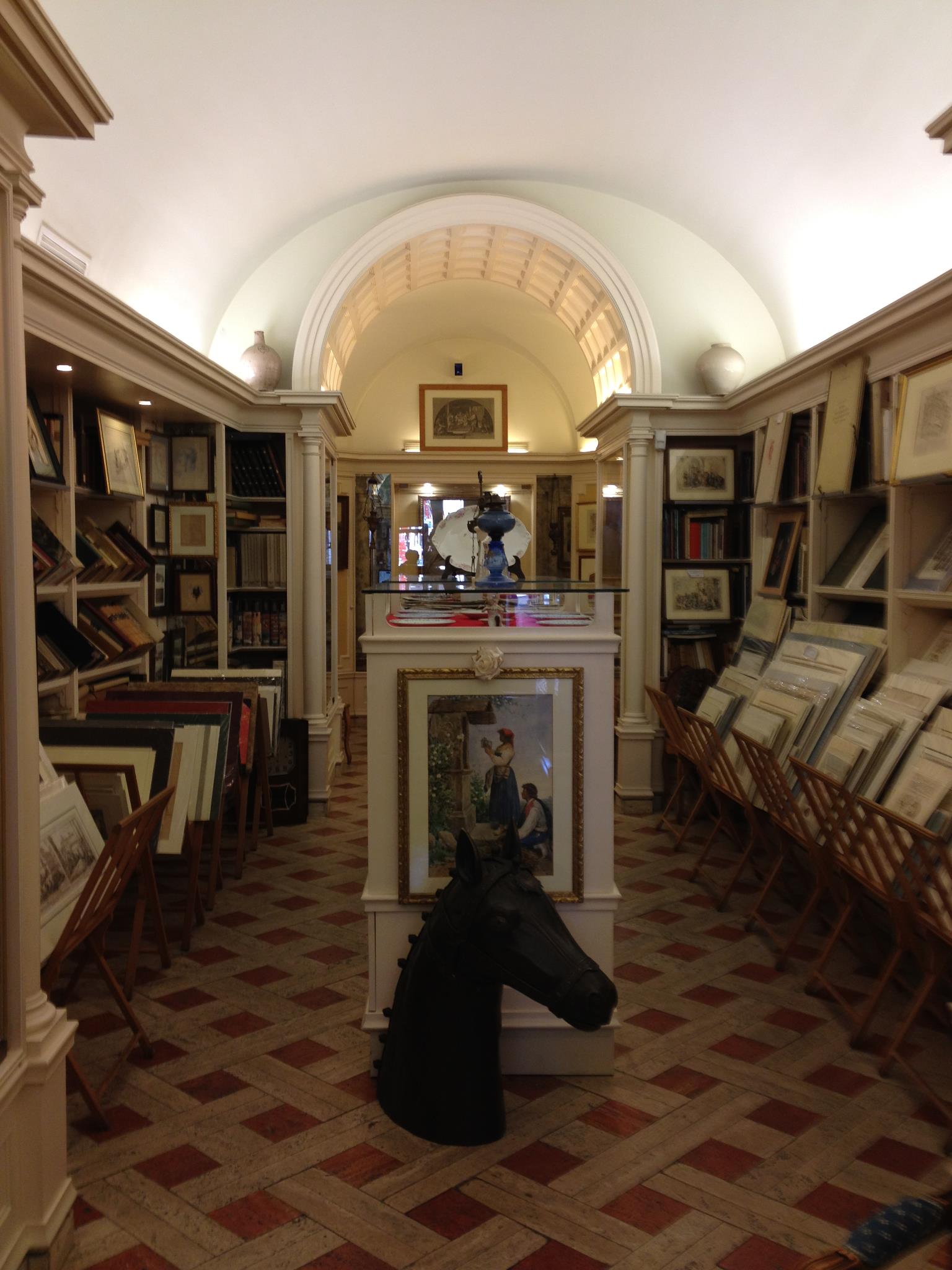 Libreria ai Prefetti - Antica Libreria Romana dal 1897 | Rome