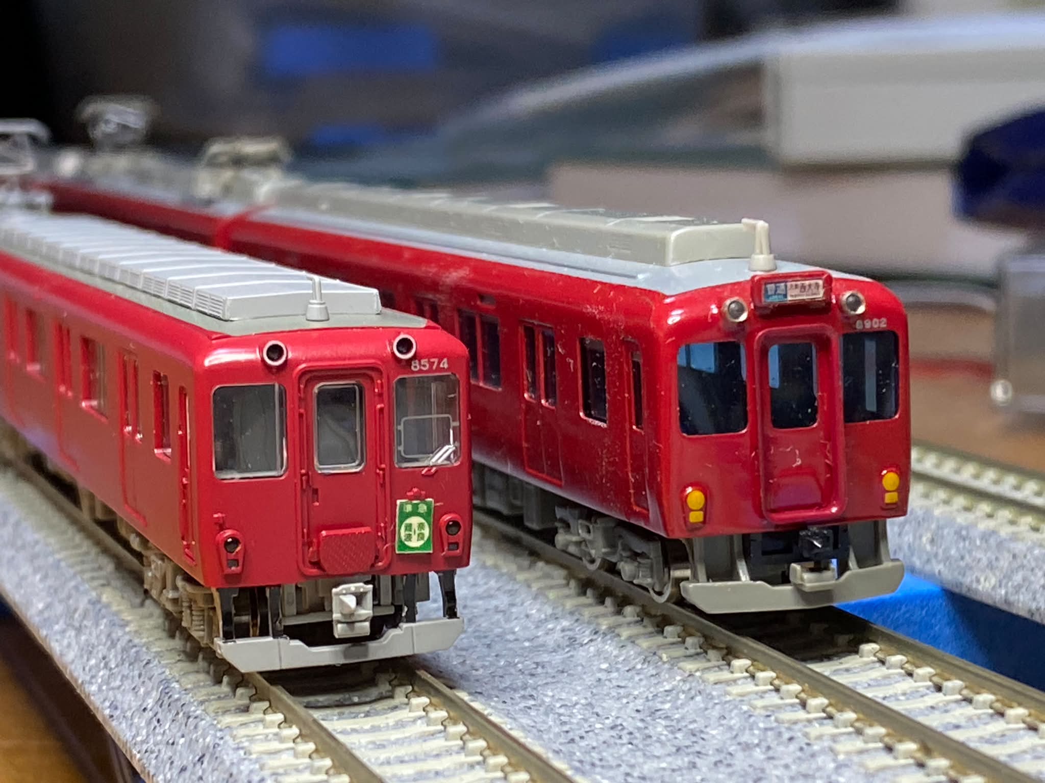 近鉄8000系・非冷房仕様（マイクロエース）と、近鉄8800系（エンドウ