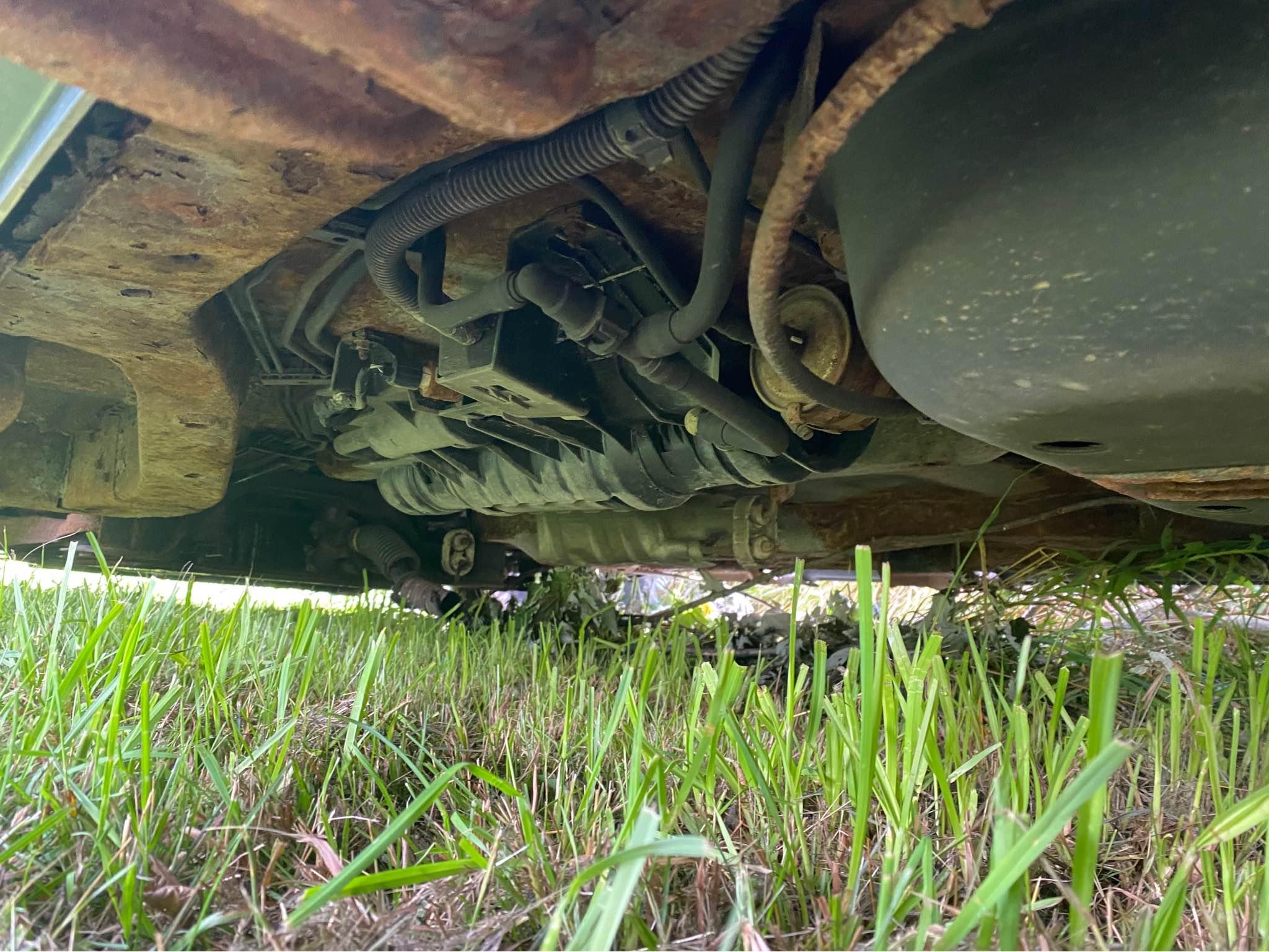 2006 Ford Escape: Rusted Undercarriage - Cars & Trucks - Stockbridge ...