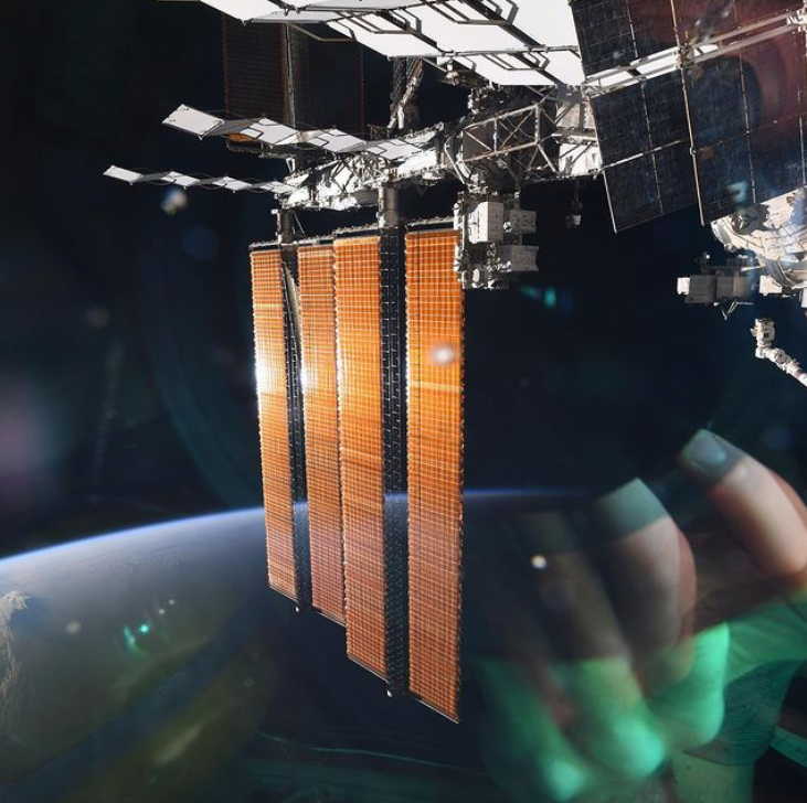 ️ ... - Fan de l'ISS - Station Spatiale Internationale