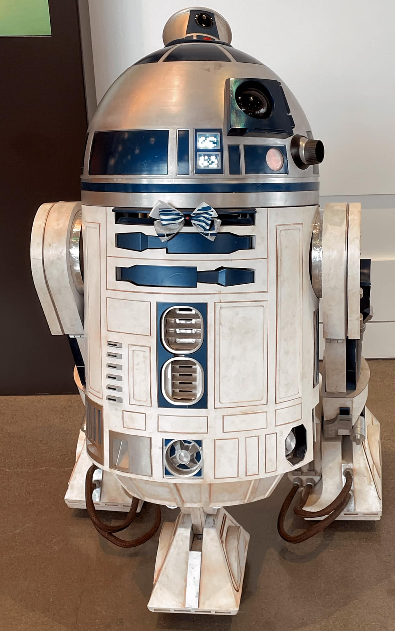 R2D2様 R2-D2, coming through. #StarWars #SDCC #SDCC2026