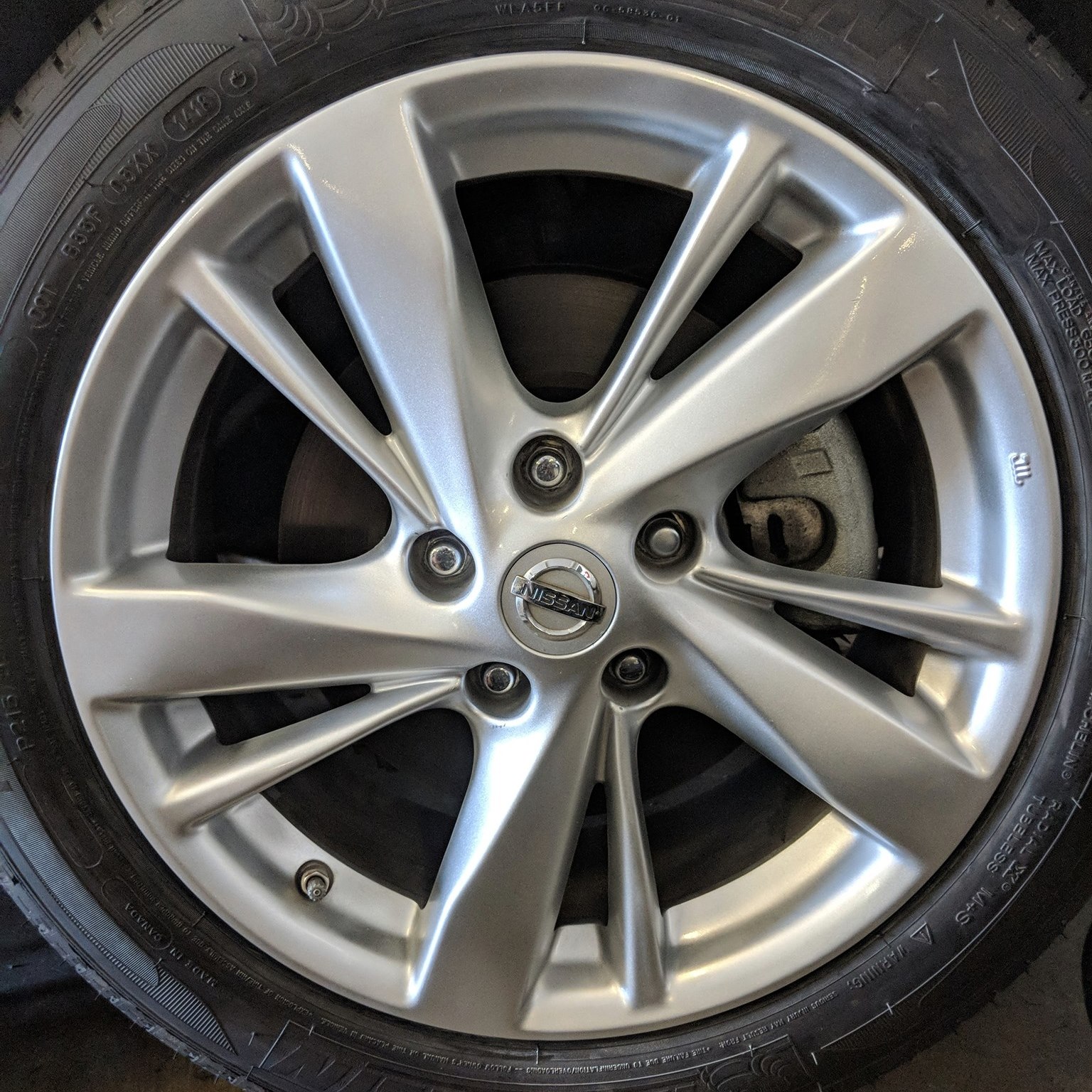 Mercedes bukan kereta biasa. Rim pun kena setaraf Customer datang ke ...