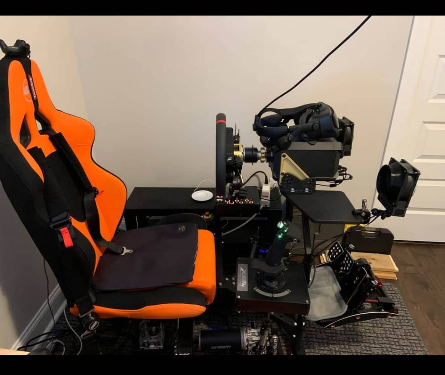 Beautiful and clean setup.... - Sim Racing Studio
