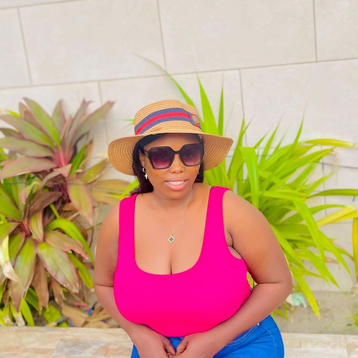 We outside Saturday 💃🏻😊 | Tebeh Toocute Geesaie | Facebook