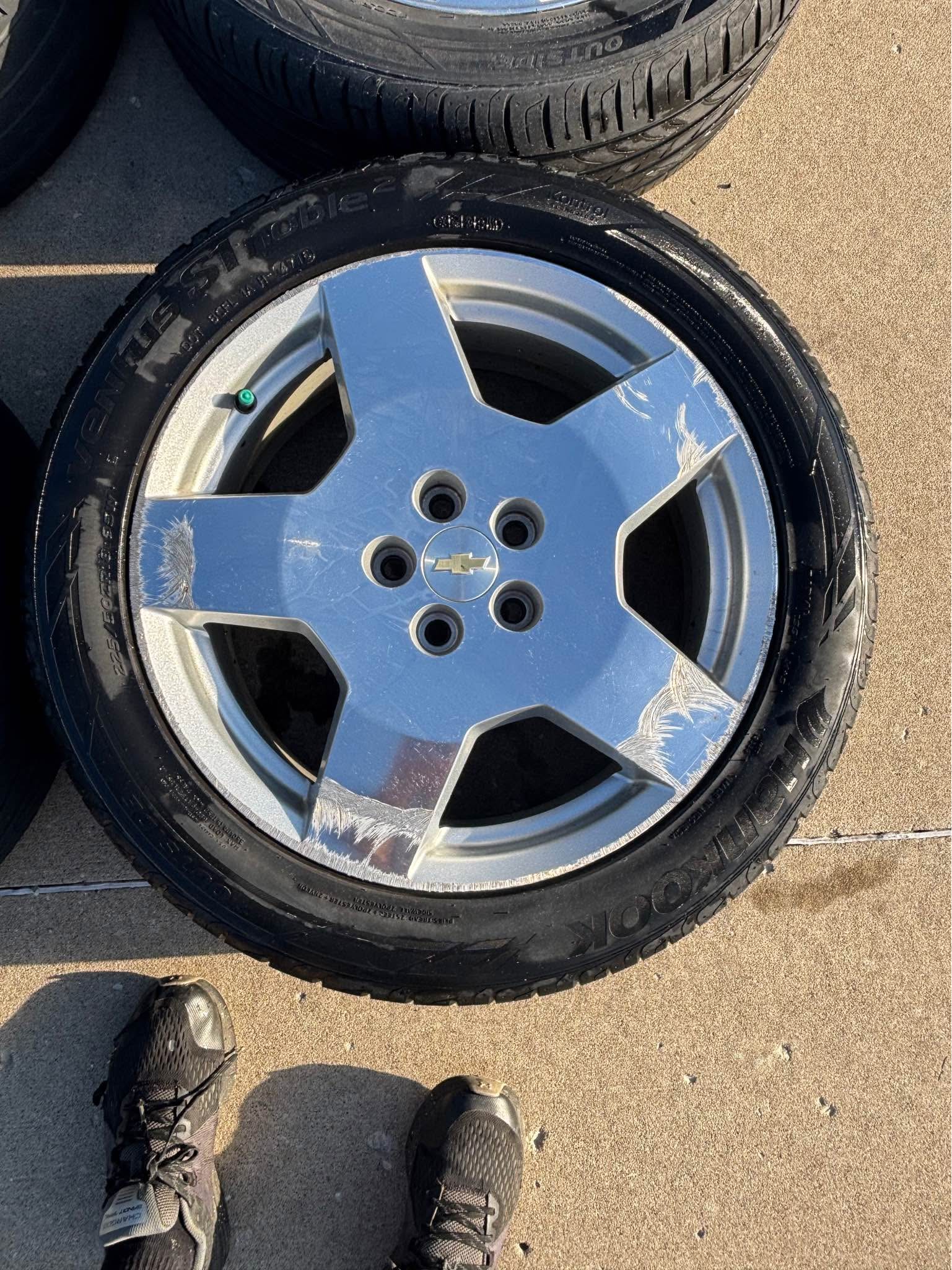 2006 Malibu SS Rims 5x110 bolt pattern - Car Wheels, Tires & Parts ...