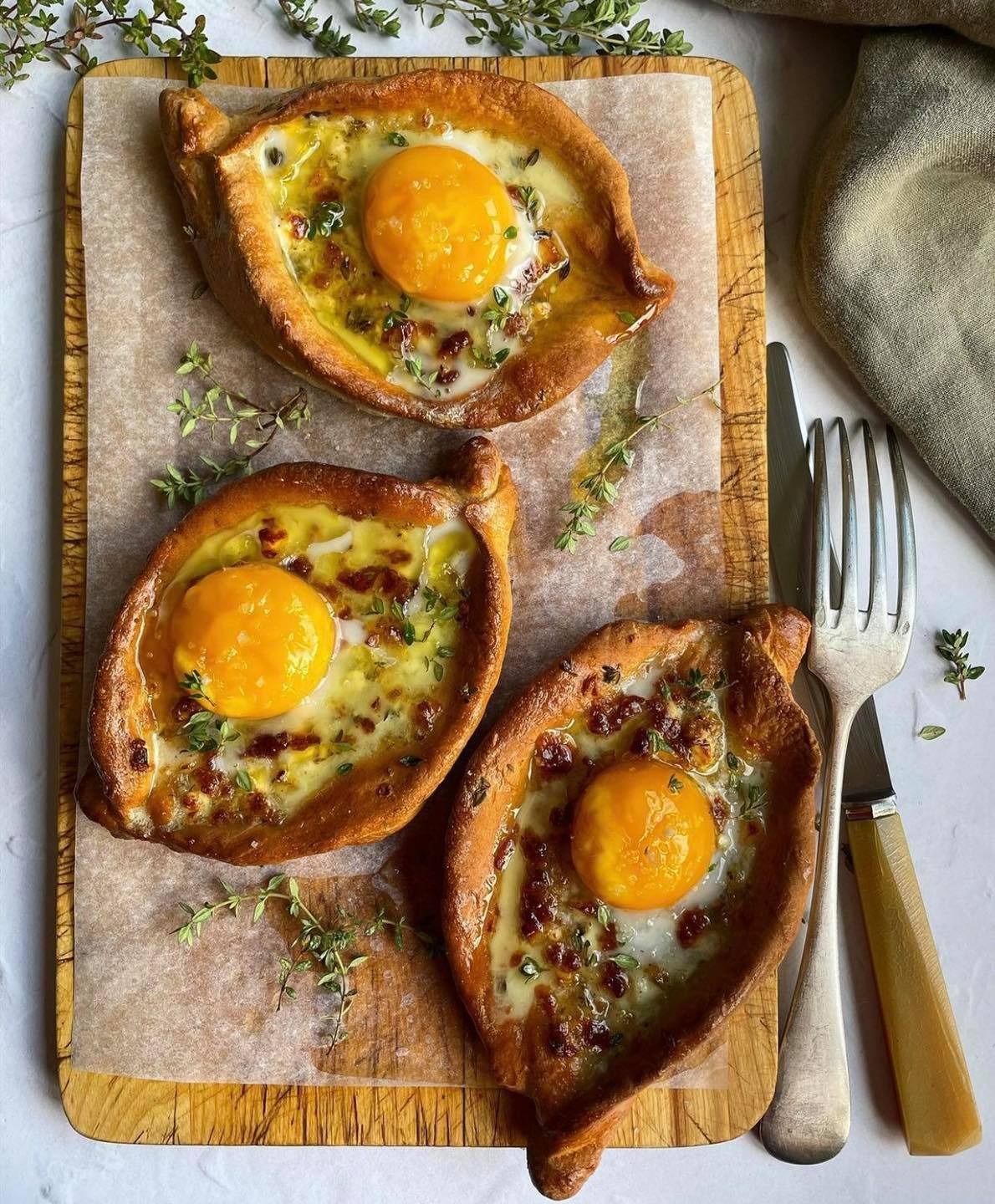 Caprinus - Acharuli Khachapuri cheese filled bread ⁣📷...