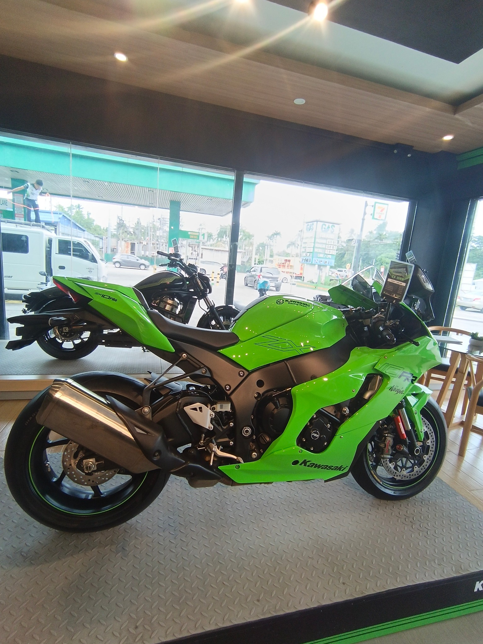 KAWASAKI BIG BIKES OPEN FOR BANK FINANCING AND IN HOUSE FINANCING
