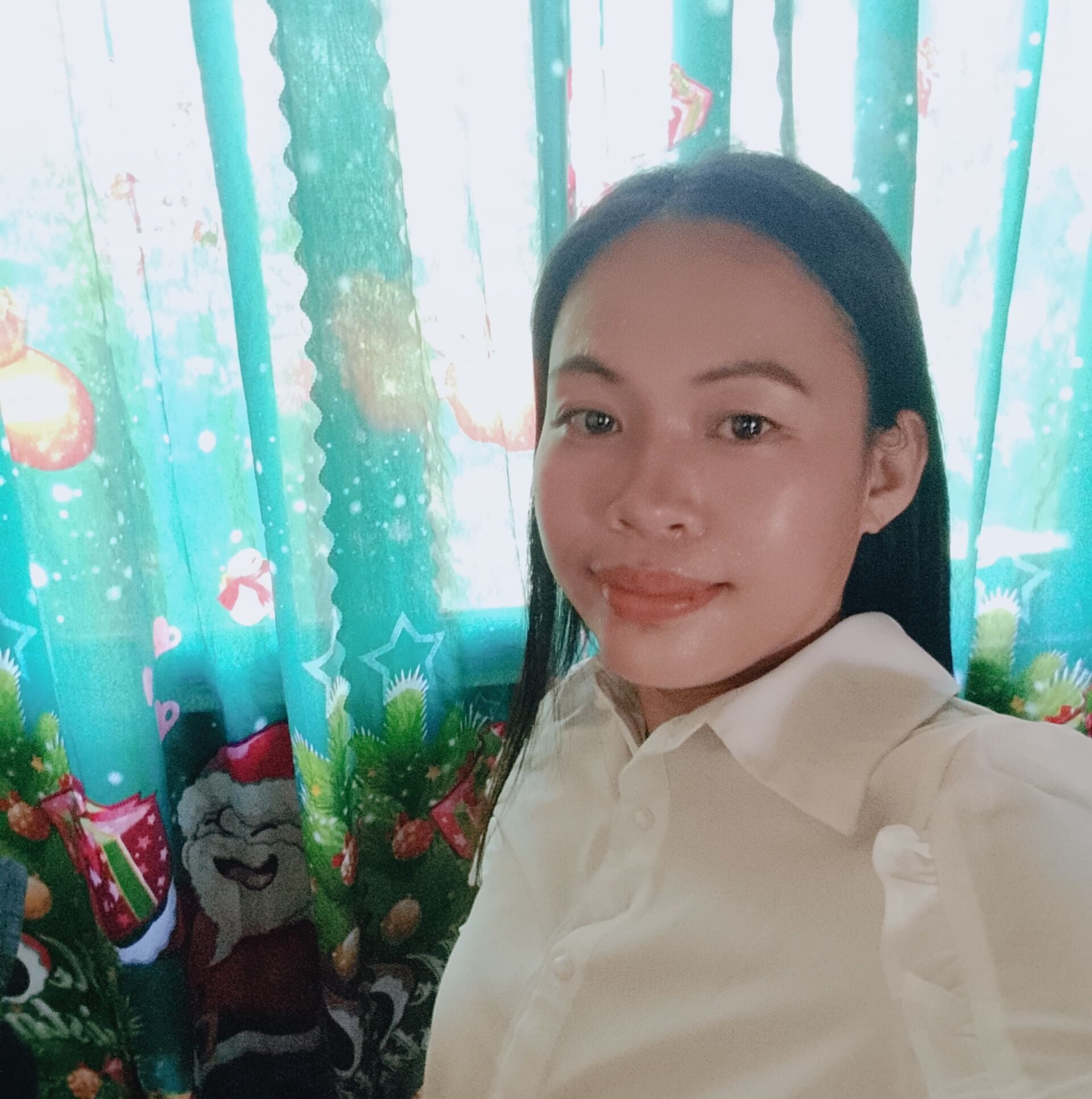 Gabei na tinglihok na nako hahaha while mangaon nag dinner akong mga ...