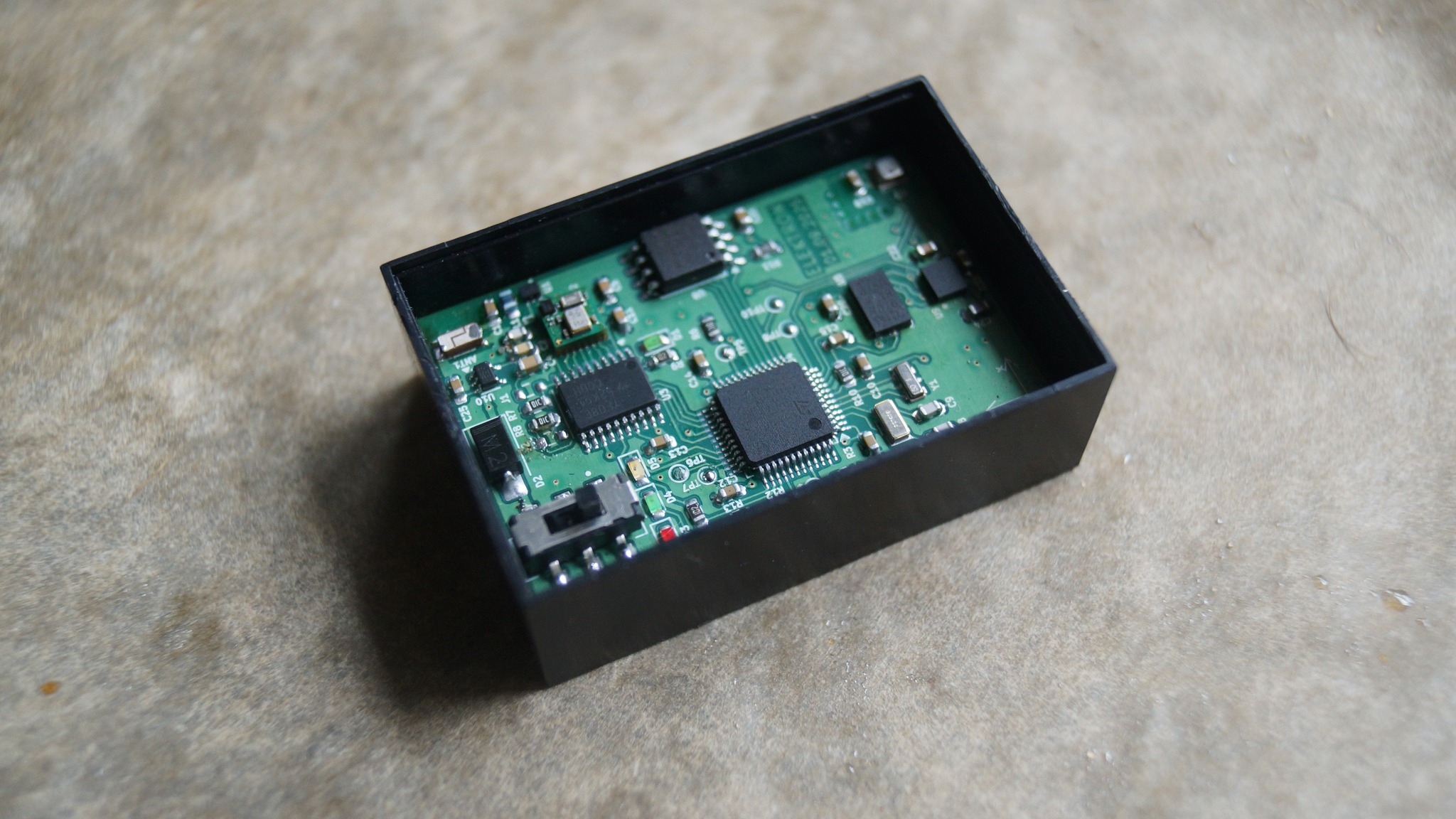tek。 After six months of development, this 14.5g flash finally launched.
