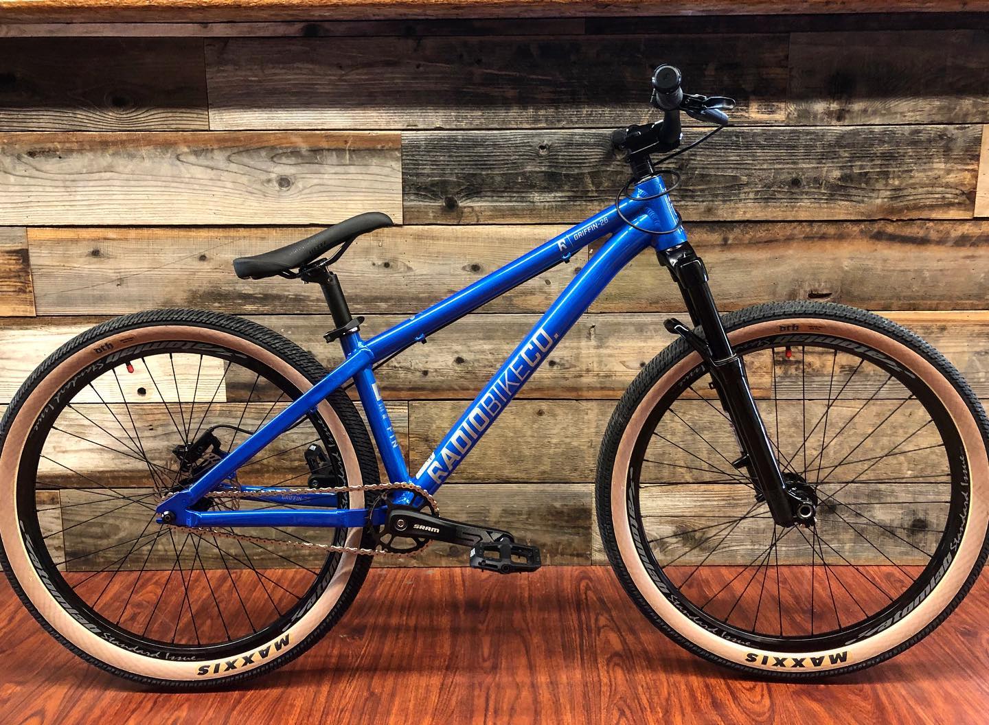 Atown Bikes - New @radiobikeco custom built Dirt Jumper...