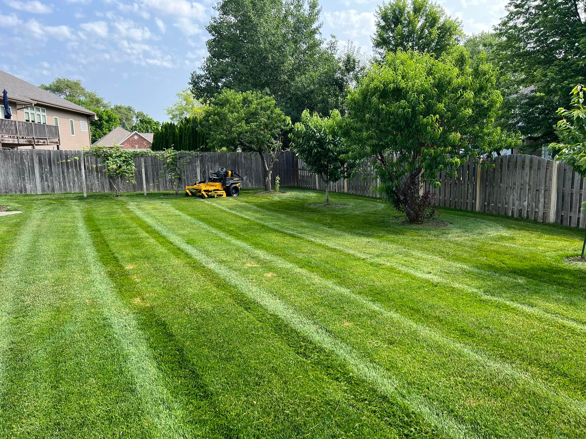 Pristine Green Lawn Services LLC
