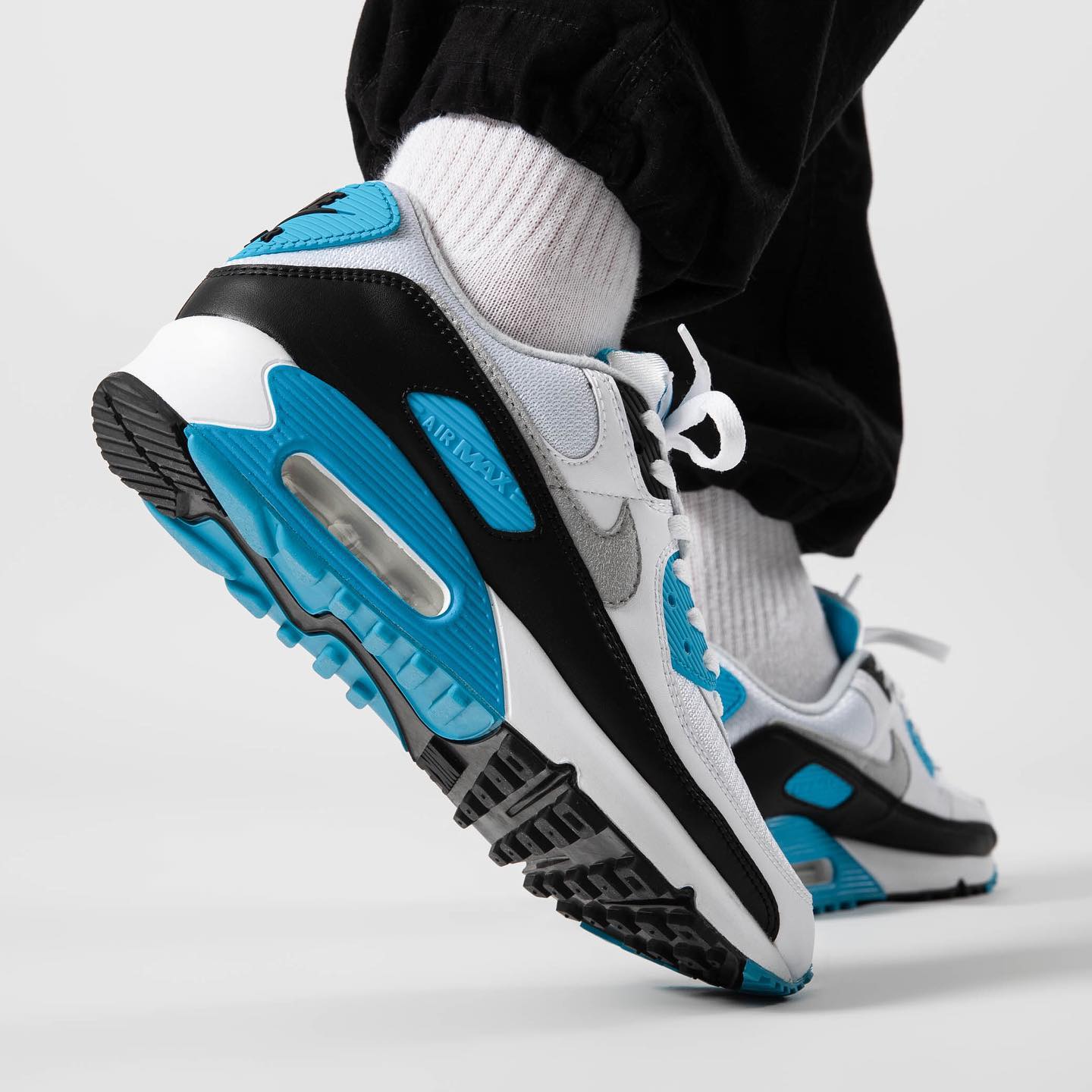 to celebrate the 30th Anniversary, the Nike Air Max 90 returns in 