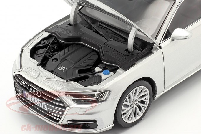 MotorHelix 新到貨 New arrivals! 1/18 Audi S8 Plus White MH016LW