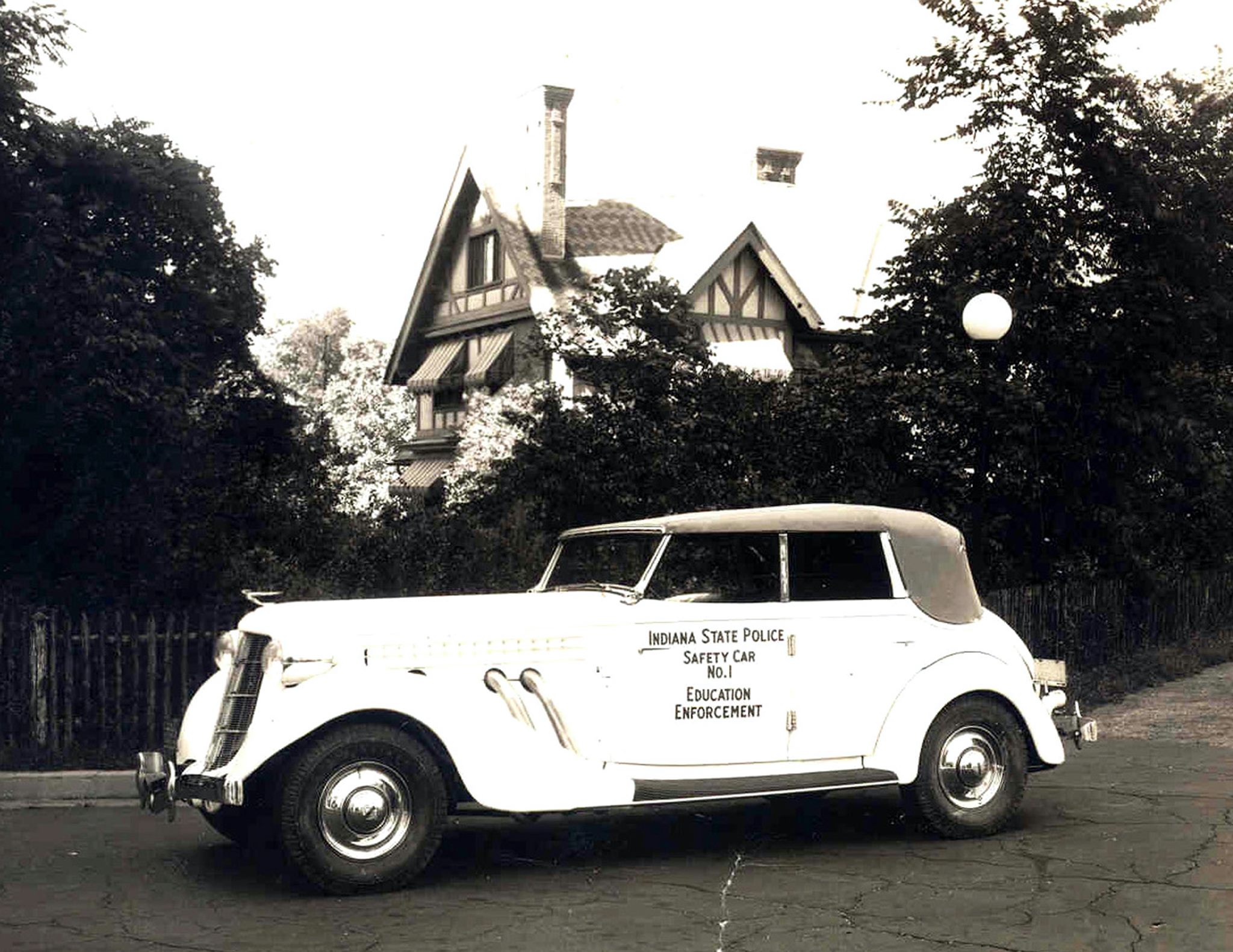 AUBURN CORD DUESENBERG CLUB