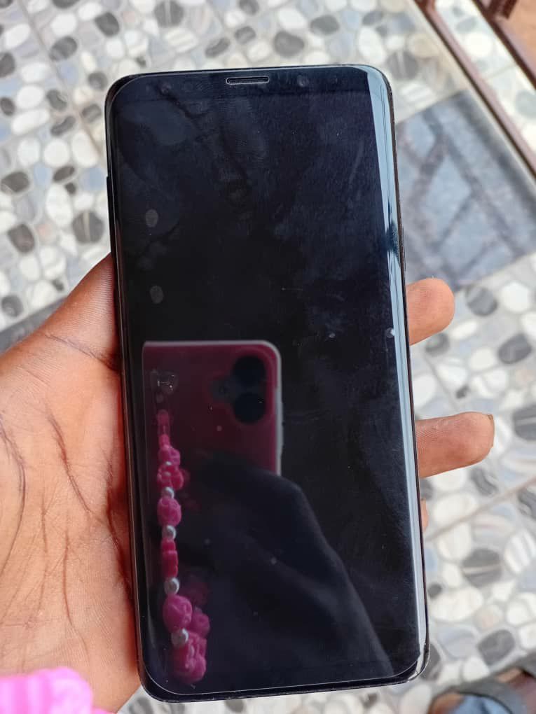 不具合なしGalaxy s9plus Sharp deal For serious Buyer Only Samsung S9plus For Sale No Crack