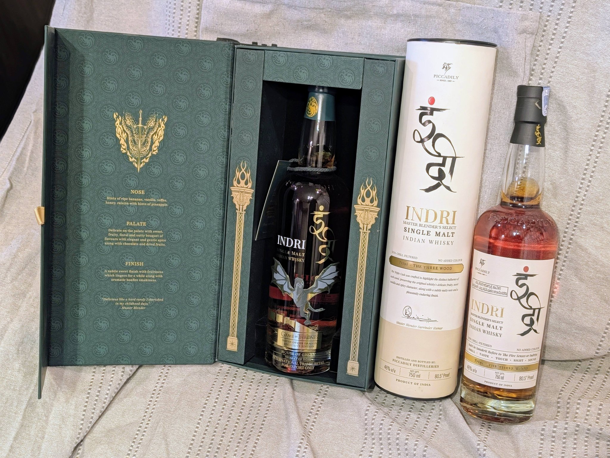 宮城峡の新ラベルを発見！ 新旧並べたくて、思わず旧ラベルとセットで