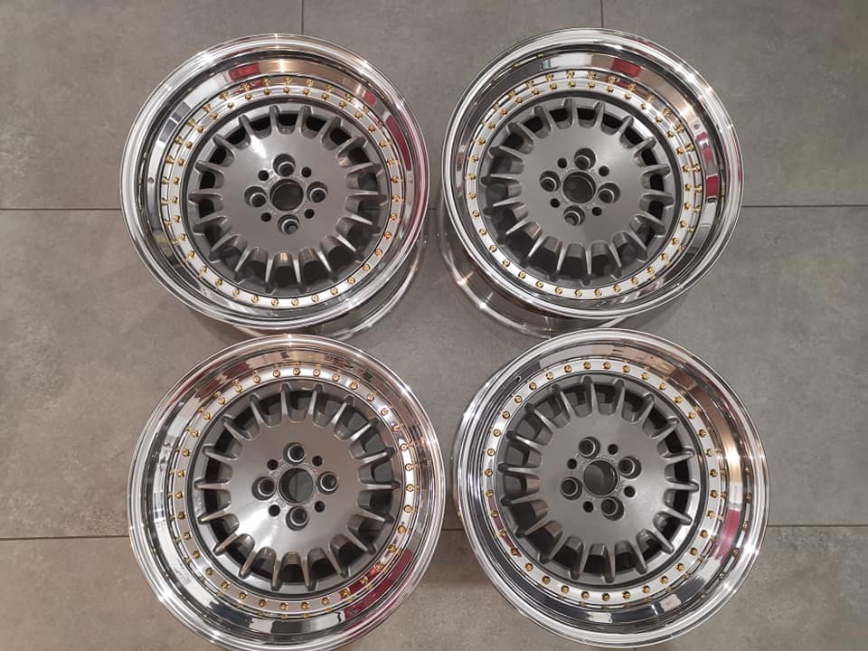 📌 Set custom capsule bmw 3... - L'atelier wheels works | Facebook