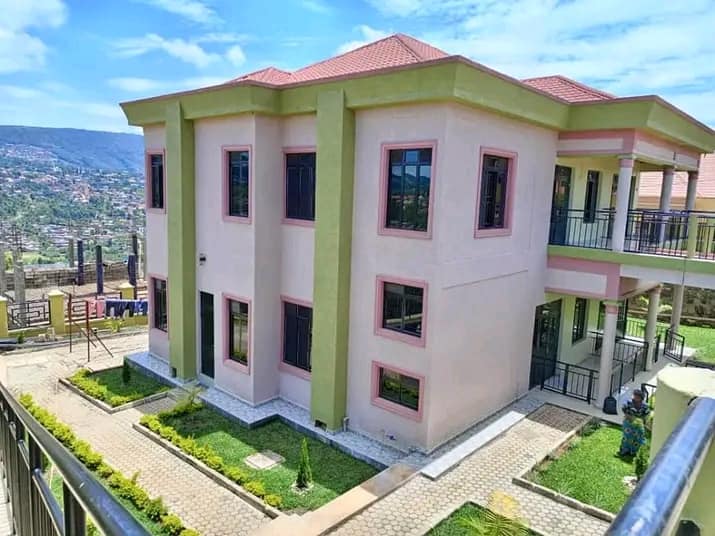 Unfurnished apartment for rent in Rebero BNR on tarmac Street 2 rooms ...