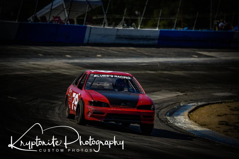 Blume's Racing - Home