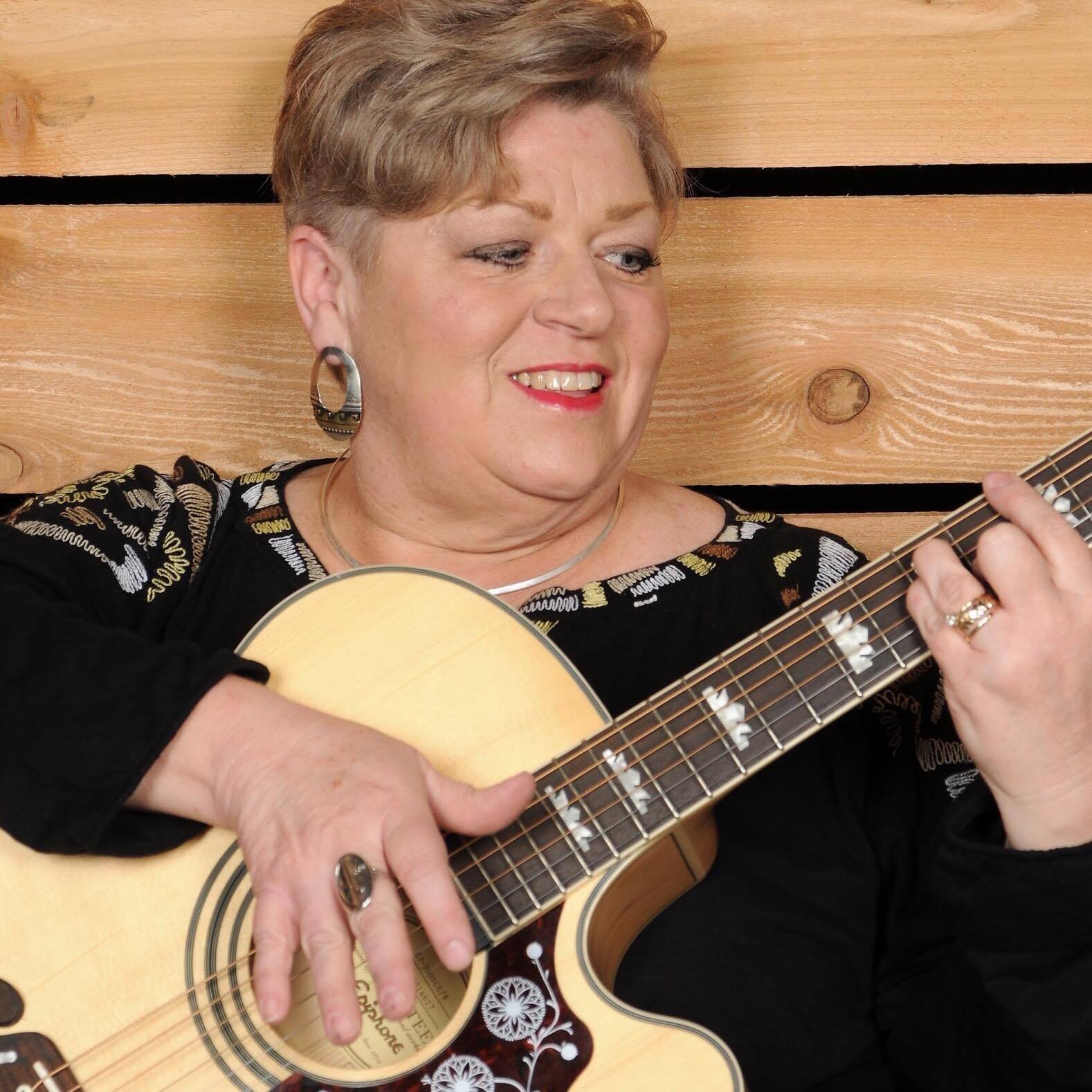 Jana Fox Music