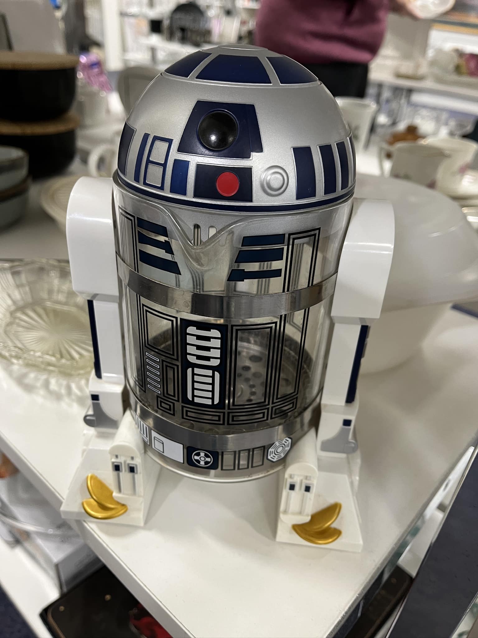 We found this super cool R2-D2 French Press! https://amzn.to 