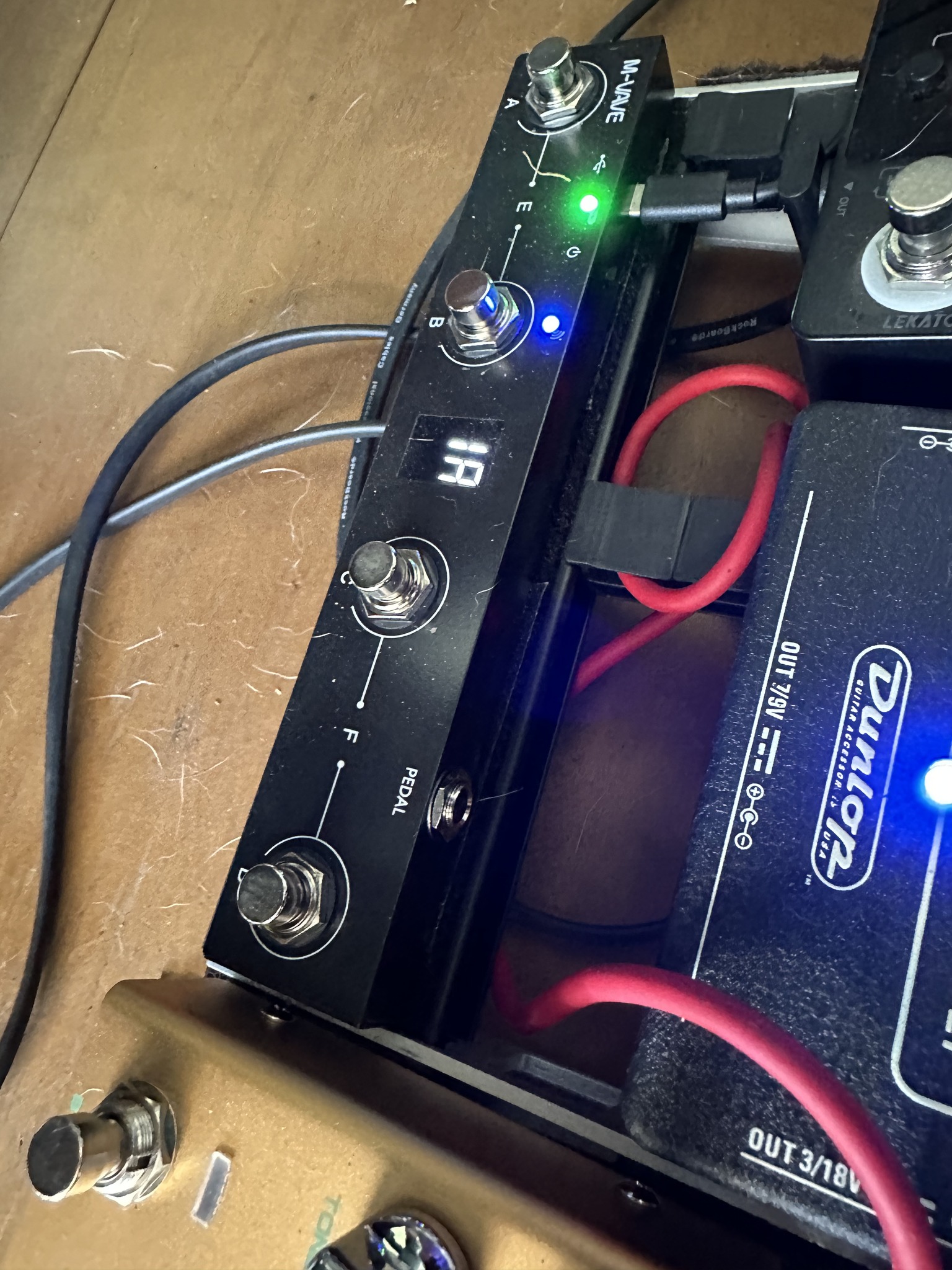 How do I connect the Chocolate Plus to the Kemper Profiler Player?