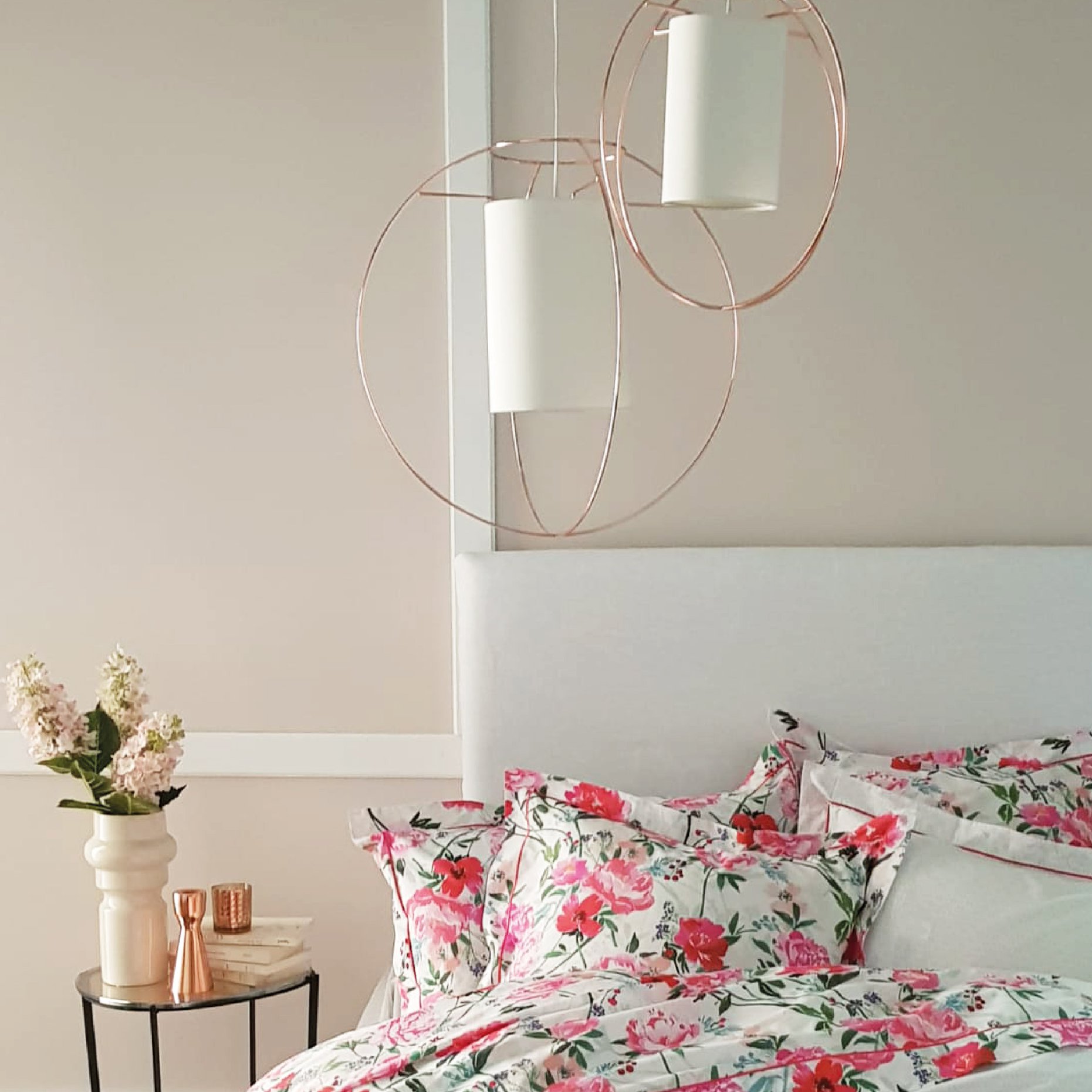 Anne - (FR)Couleurs vives et printannières, imprimé floral inspiré par ...