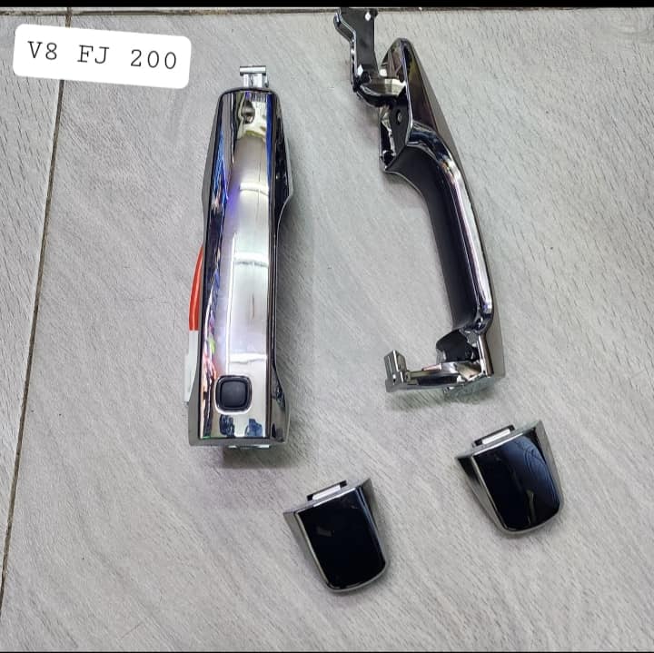 Front Driver Side Chrome Door Handle For 2007-2014 Toyota FJ Cruiser – Plastic OEM Style