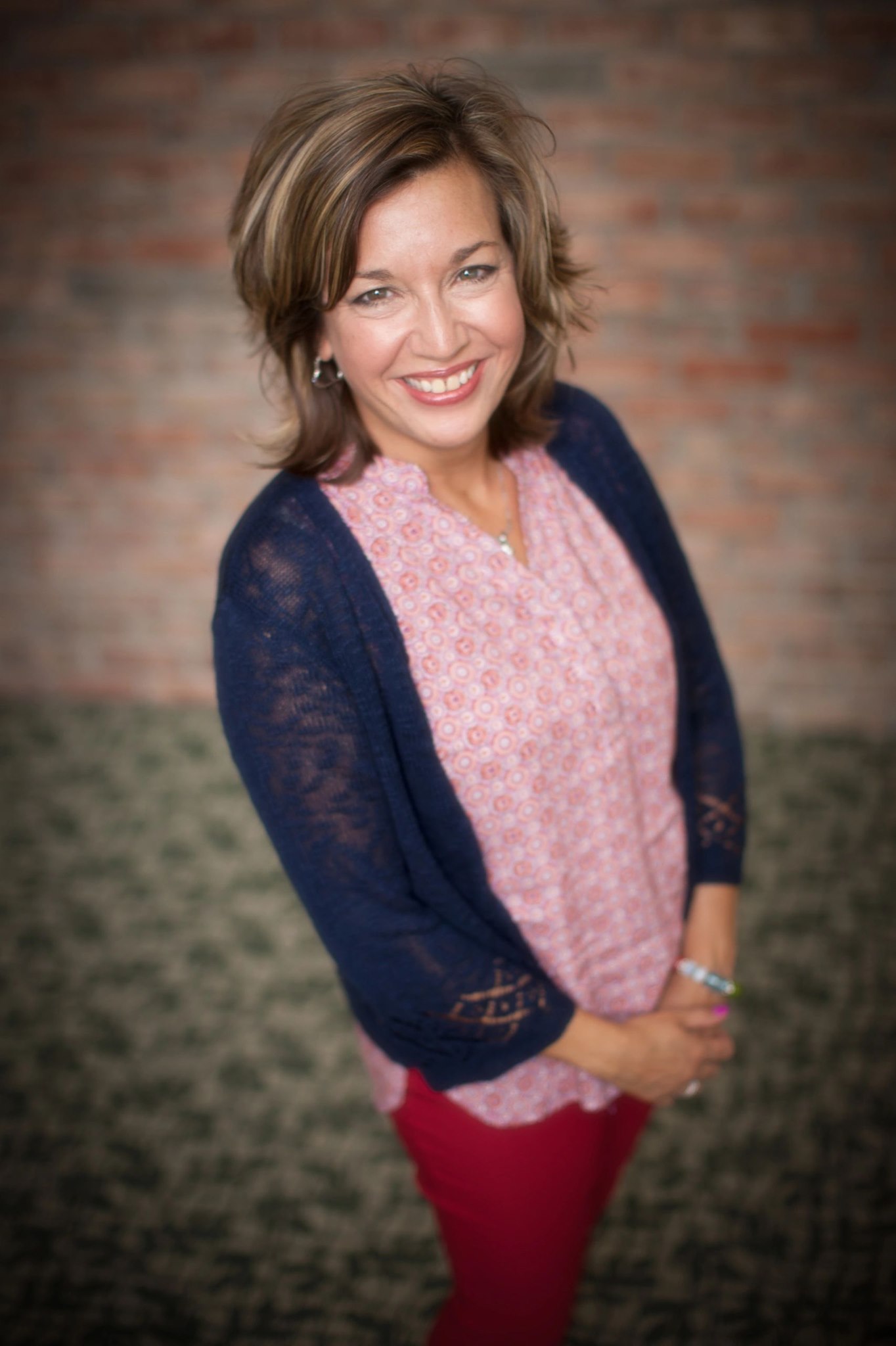 Sarah Raines- Speaker Writer Follower of Jesus.