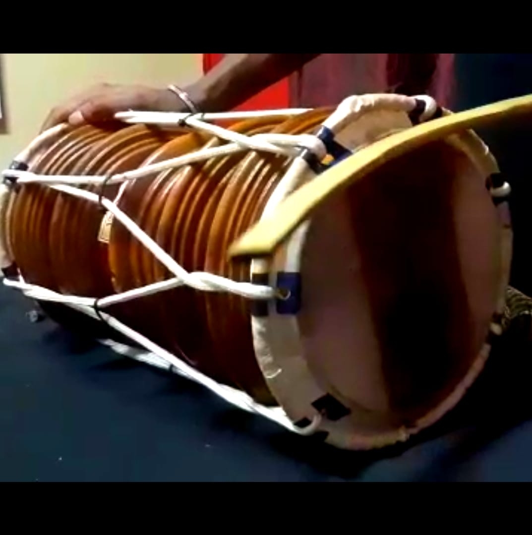 Maha Ruthra Vamsam Sri Kavadi Urumi Melam