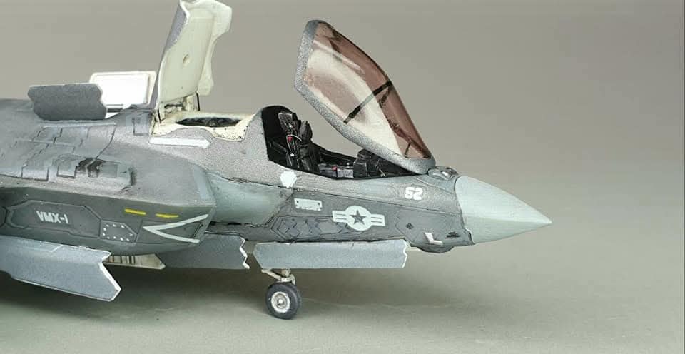 Modified F-35 Model in 1:144 Scale from F-Toys